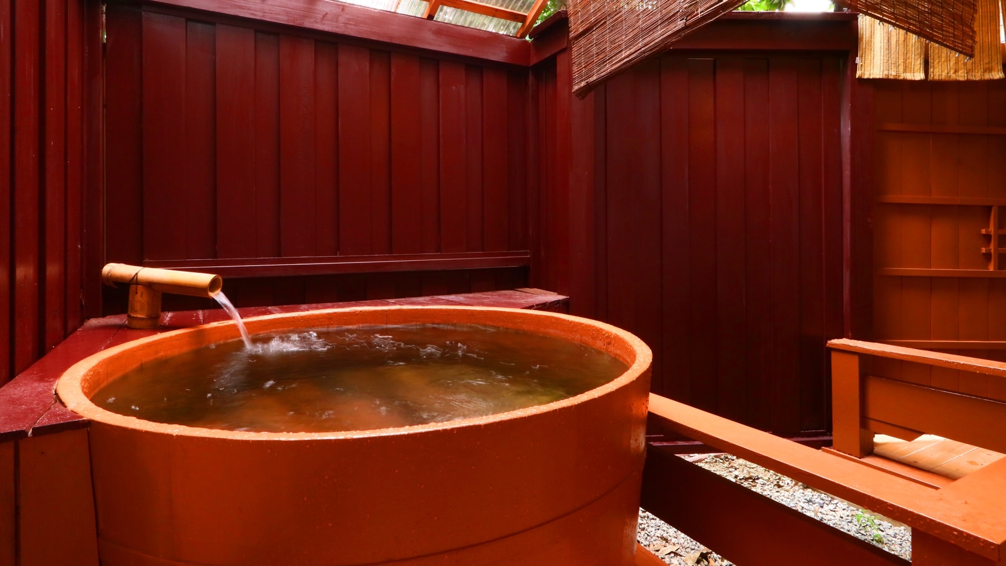 Hinoki open-air bath - Enjoy your private bath time