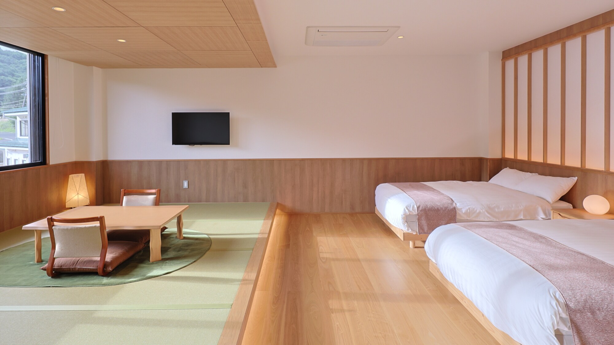 ■ [Special Japanese-Modern Room with Semi-Open-Air Bath] Panoramic View of Mt. Ontake / 55 sq m / Up to 6 people