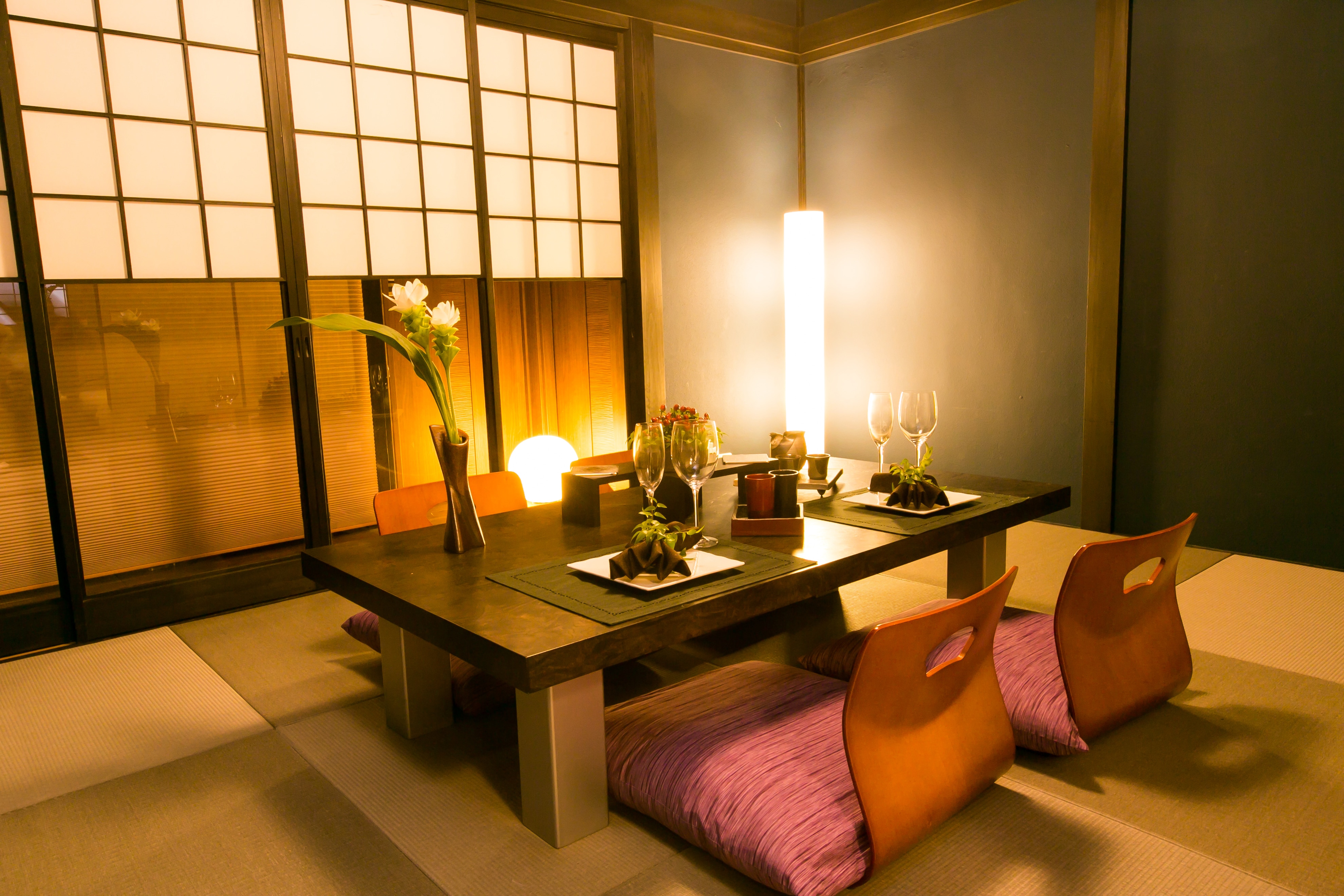 Kamar bergaya Jepang_ruang tamu (lantai 1)