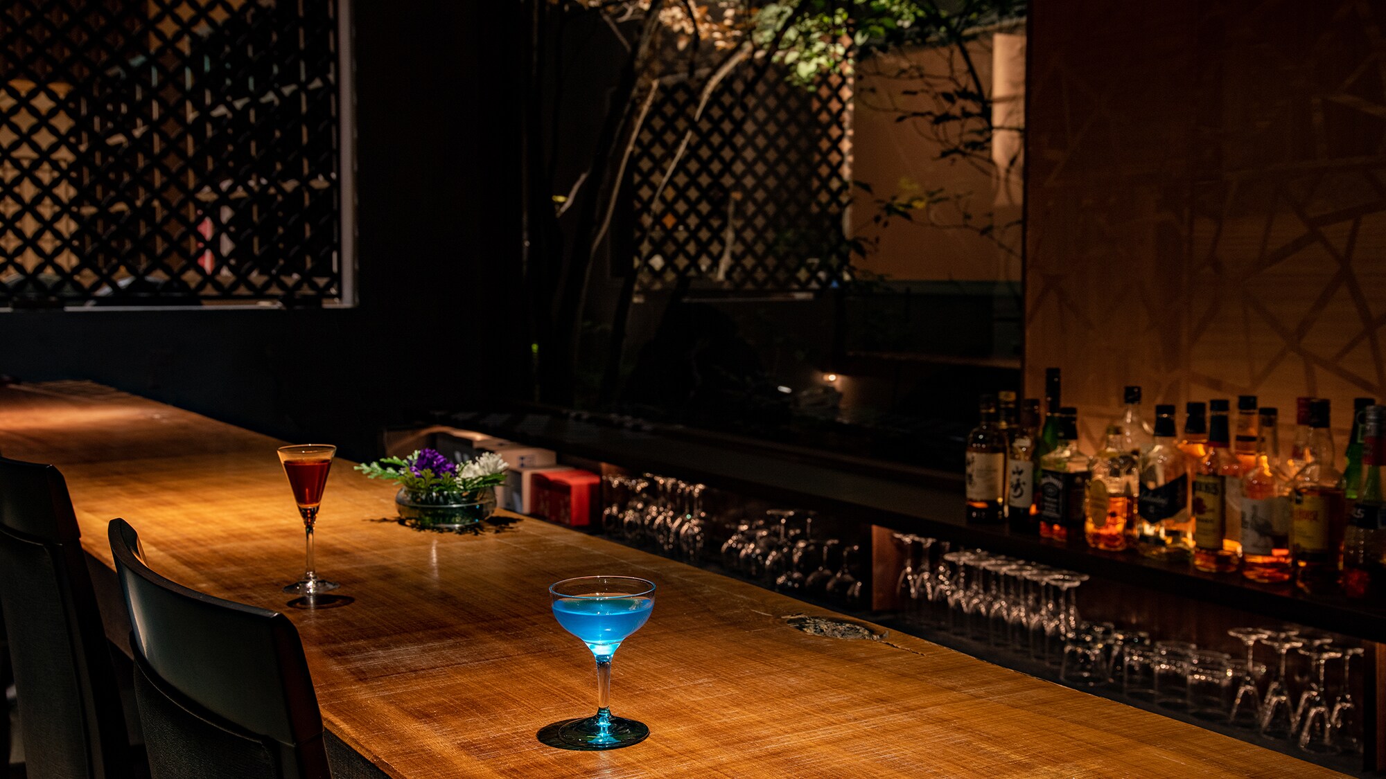 * 室內酒吧 - 非常適合那些您想喝幾杯的夜晚♪