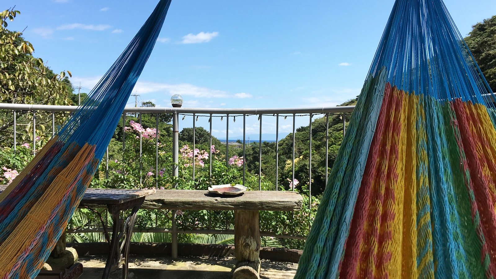 可以感受到海風和山風的吊床