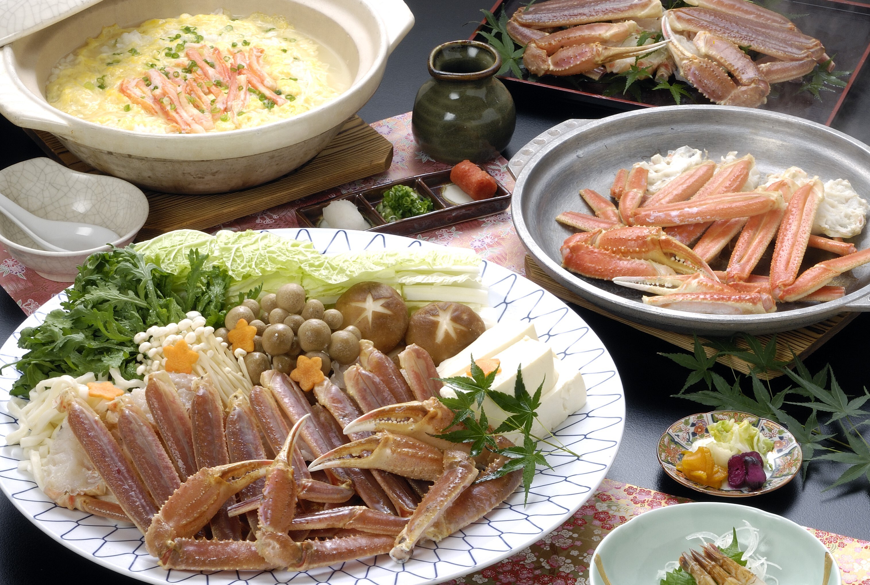 Image of crab sukiyaki and grilled crab
