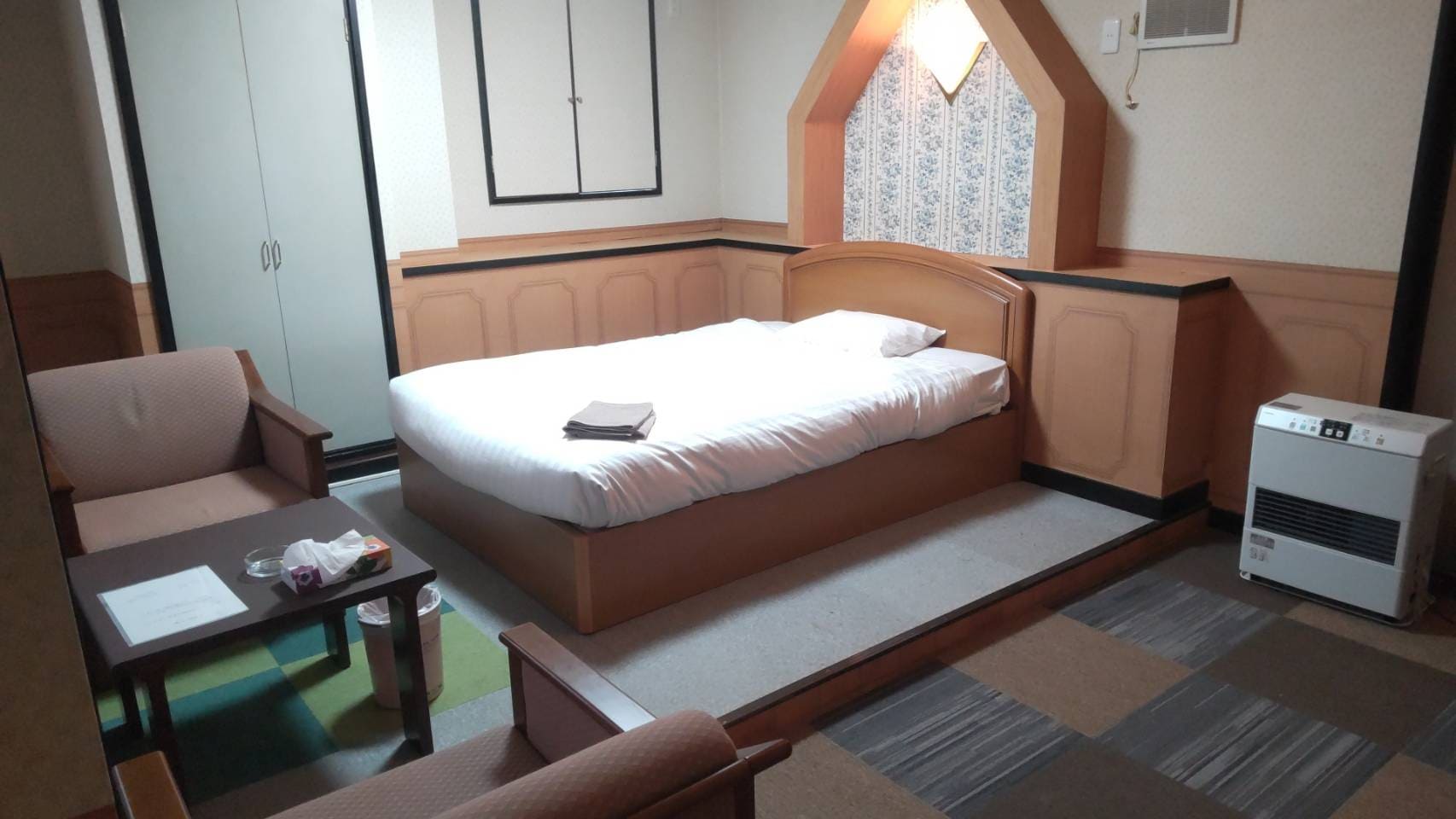 302 Single