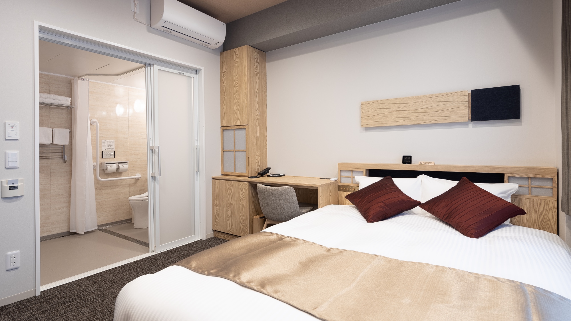 [Barrier-free double room]