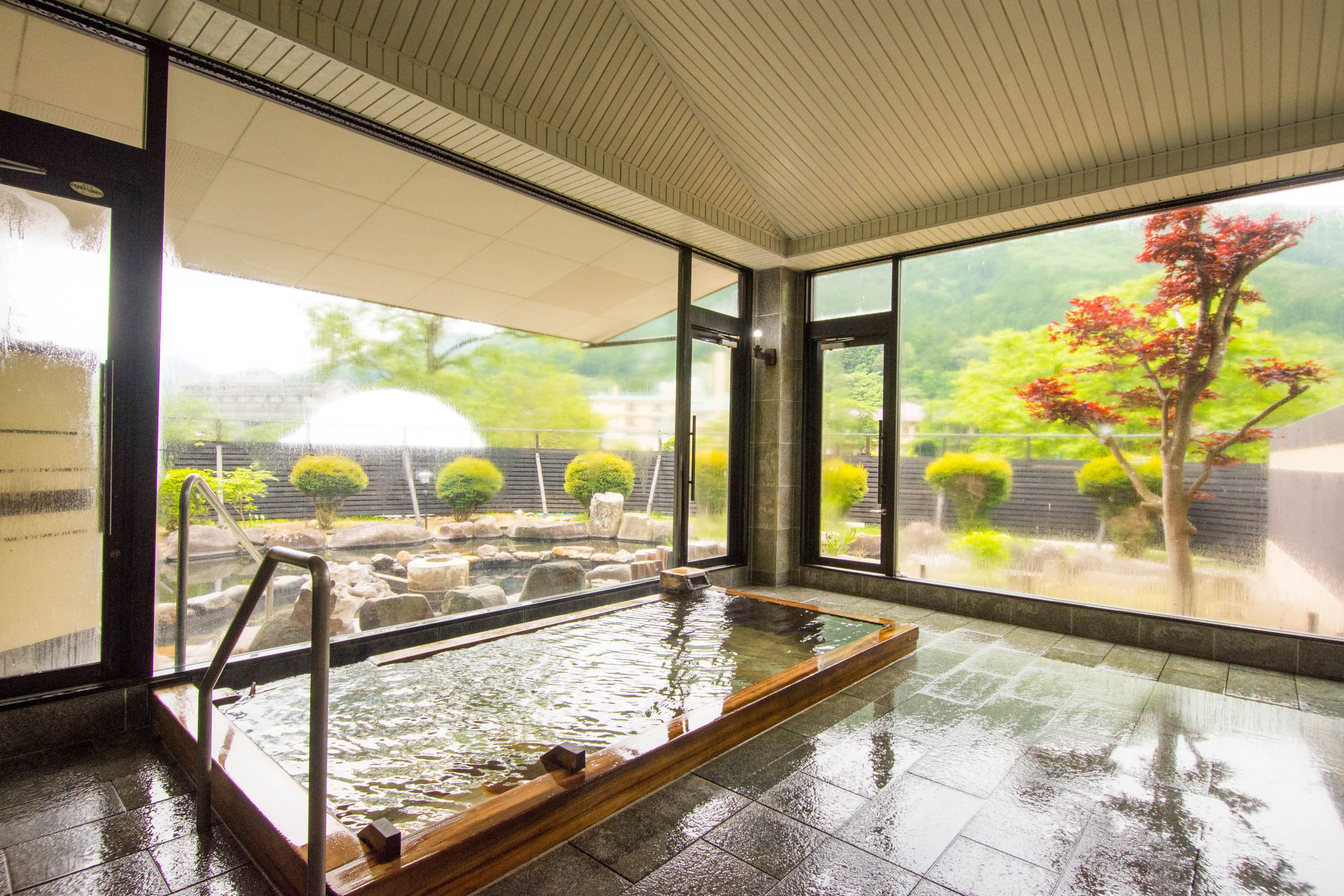 Kawanoyu: Hinoki Indoor Bath