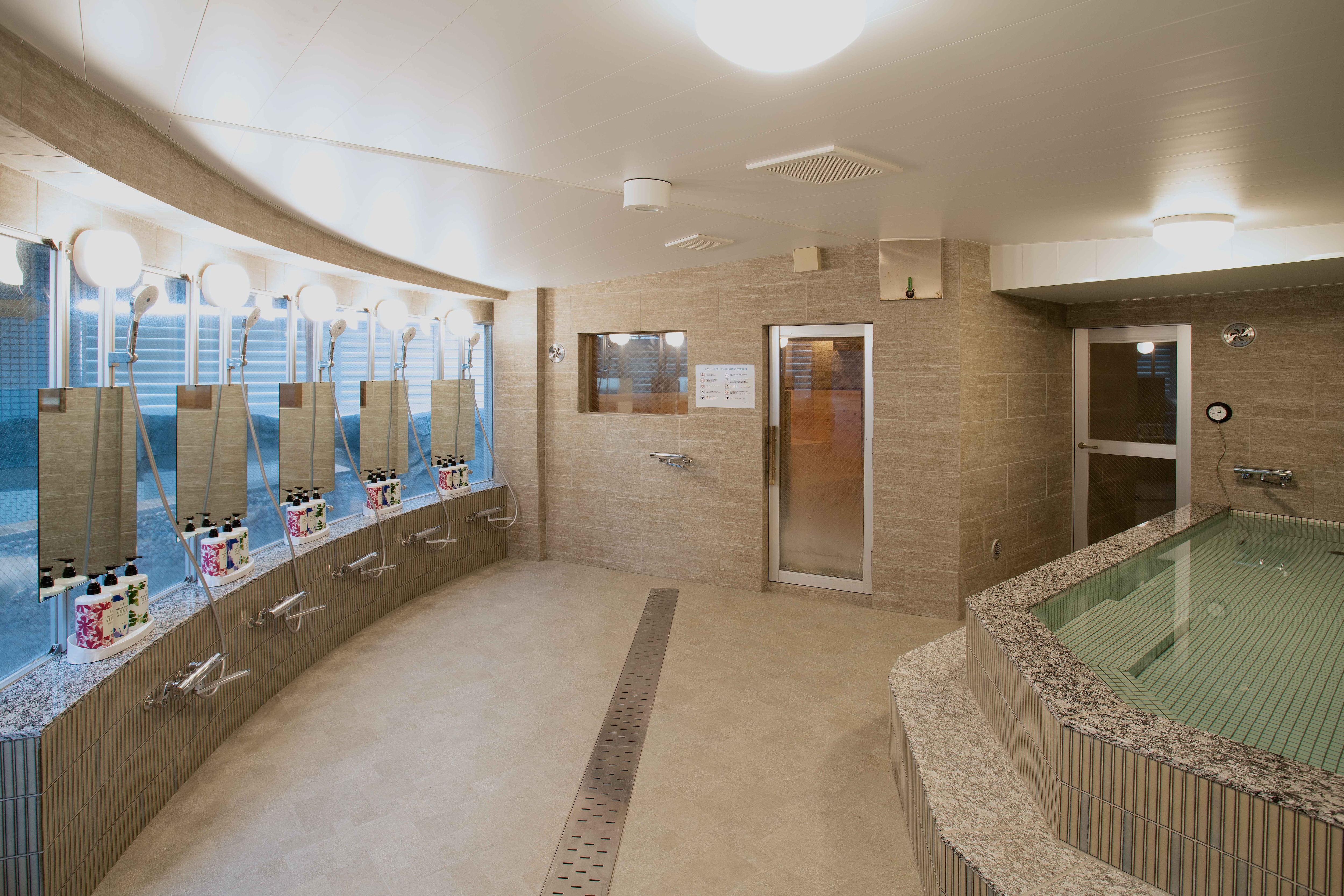 Large public bath (women)