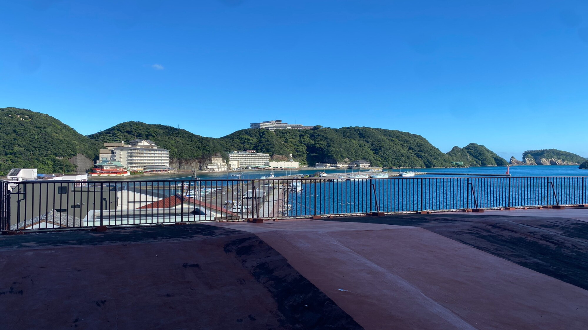 [Non-smoking] Japanese-style room (6 tatami mats) (facing east) *The view is for illustrative purposes only.