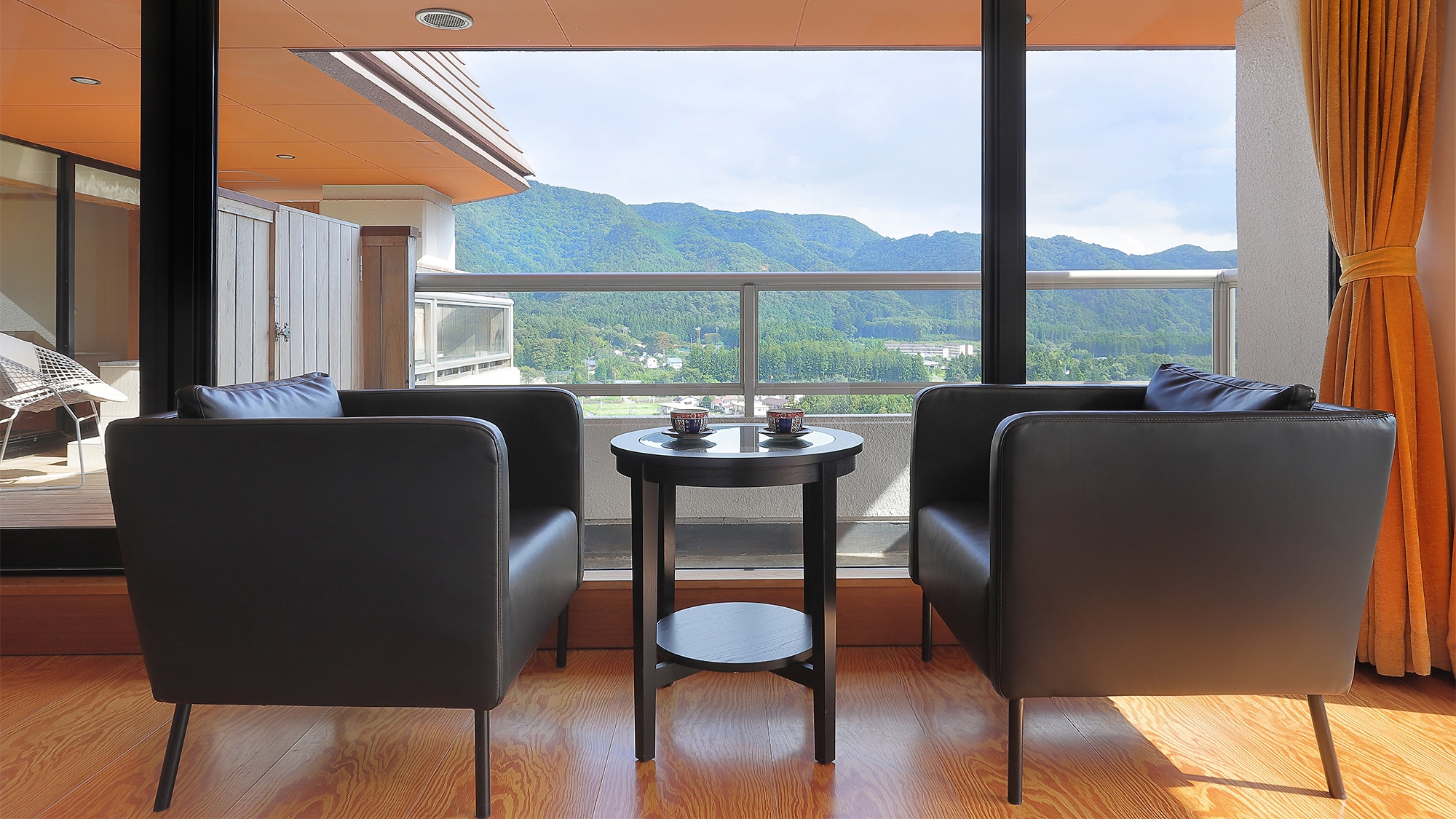[Japanese-Western style room] Top floor, guest room with open-air bath