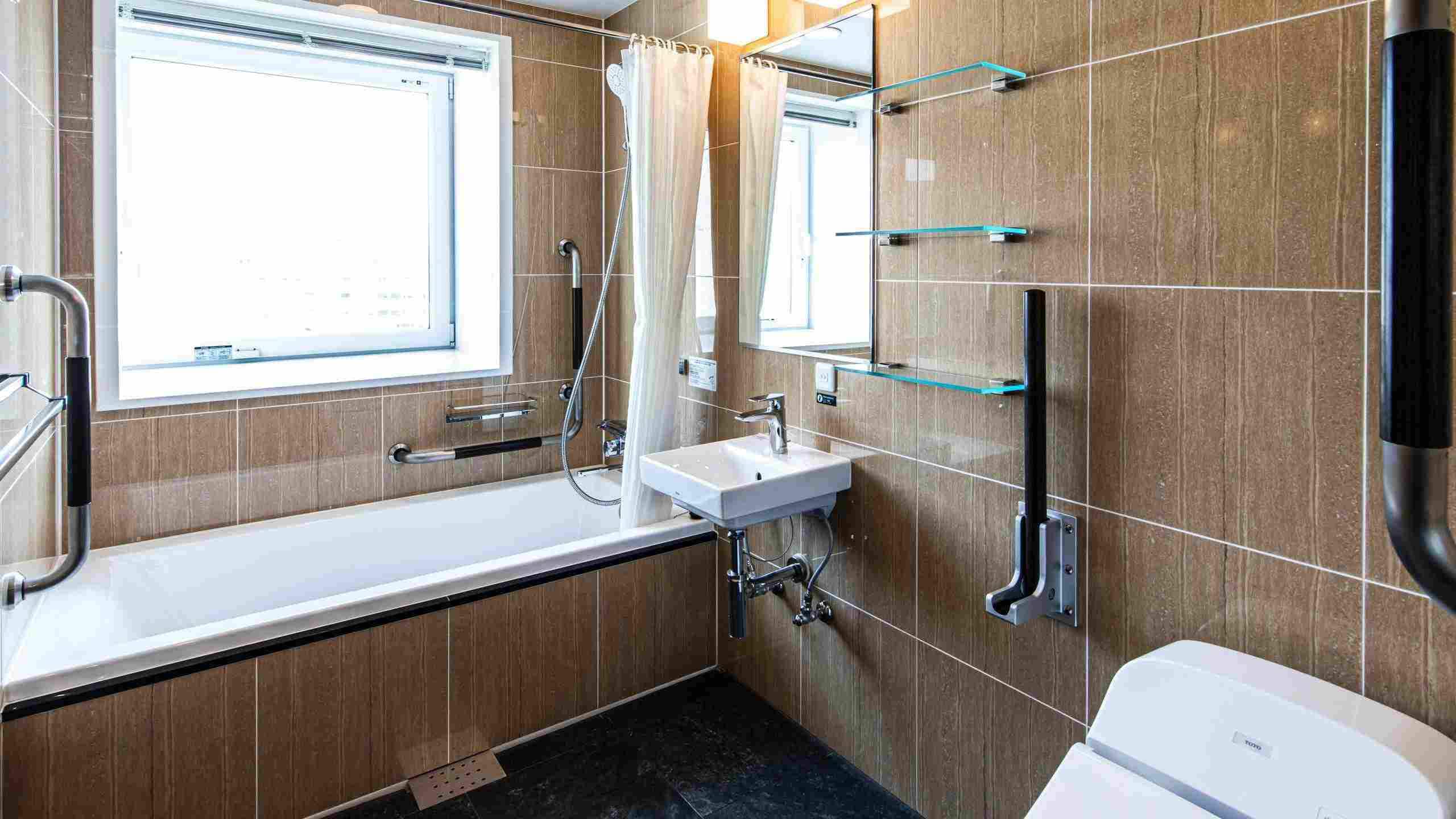 Unit bath (Deluxe Twin Room)