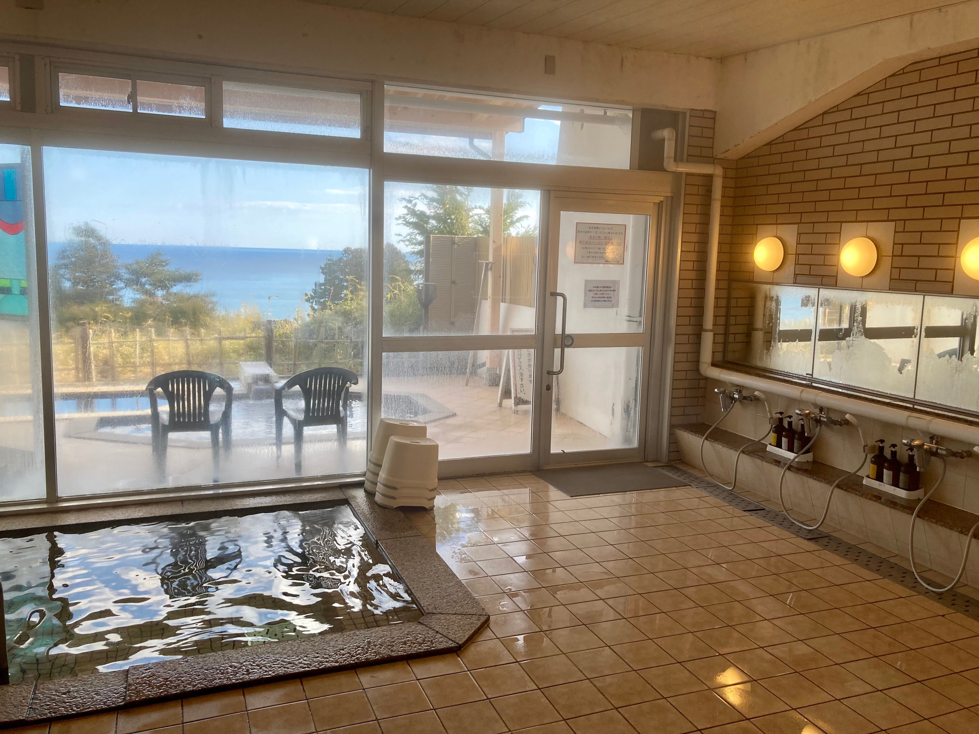 ห้องอาบน้ำสาธารณะขนาดใหญ่