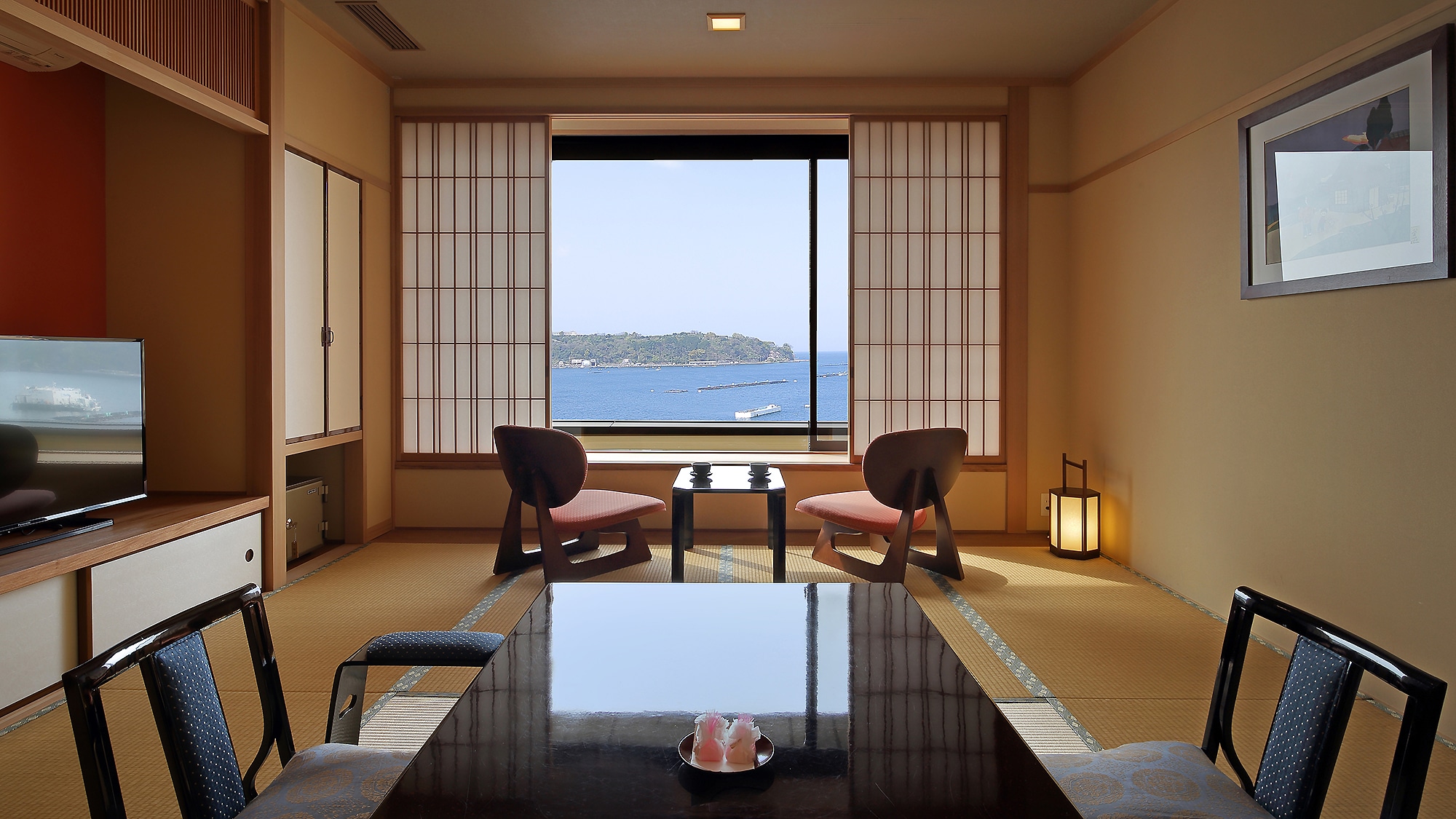 12 tatami Japanese-style room "Oto" (Renovated in 2019)