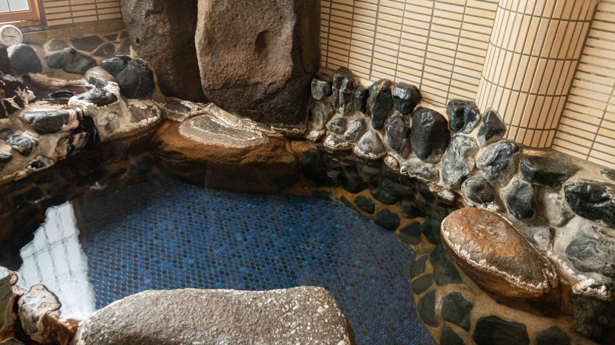 Indoor bath "Tama-no-yu"