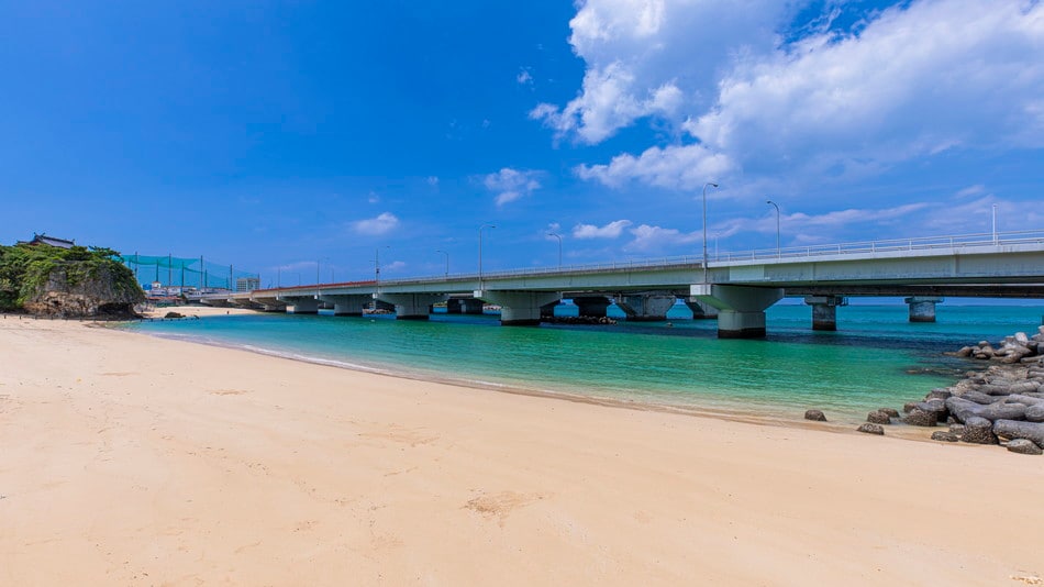 Naminoue Beach 5 minutes walk