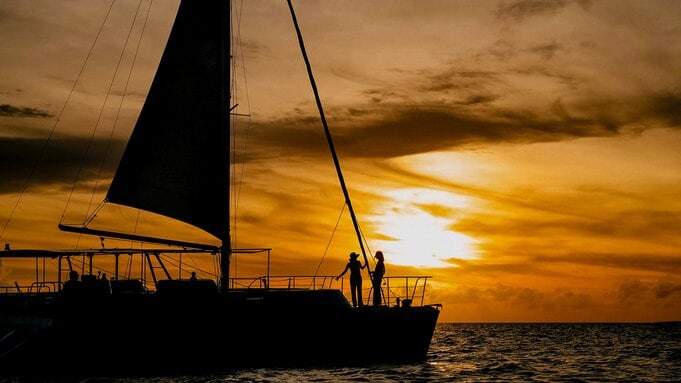 [Sunset cruising]