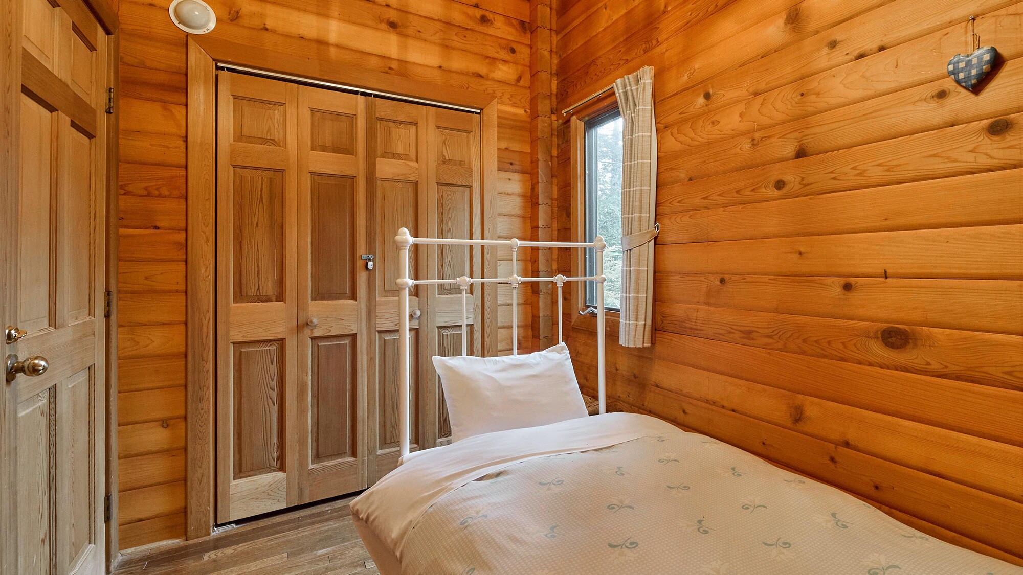 ・[Ann] Single bedroom for private rest (open for 5 or more guests)