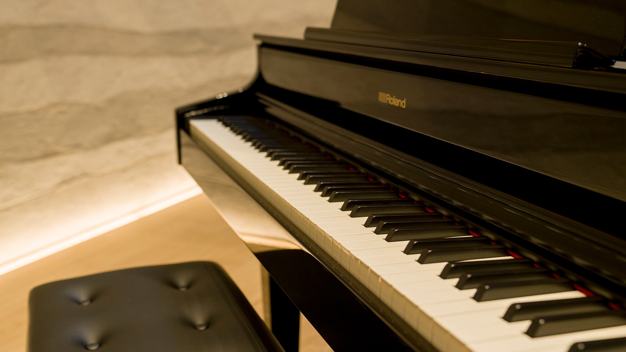 [Building A] Automatic piano available only in suite rooms