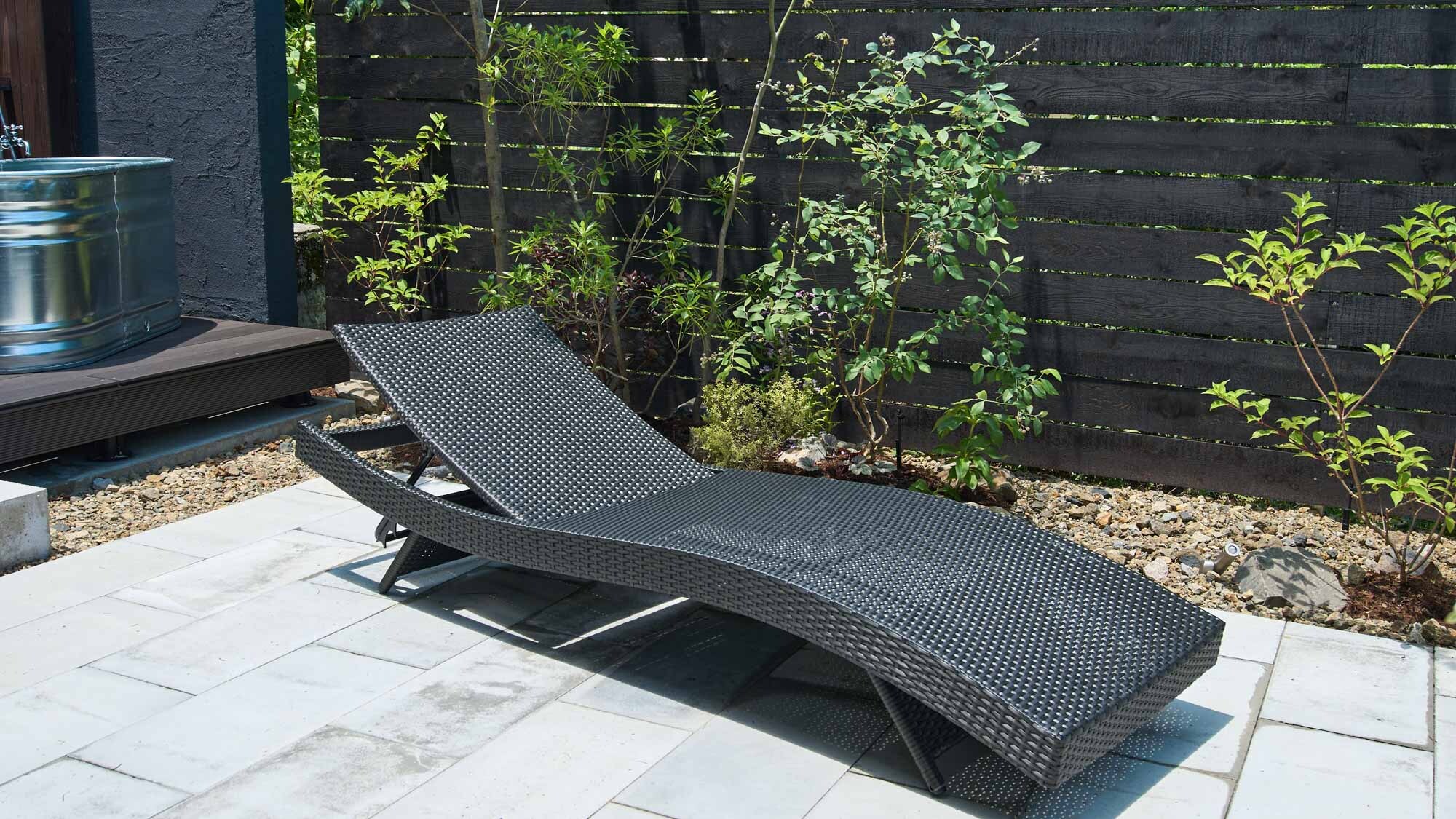 Outdoor bath chair