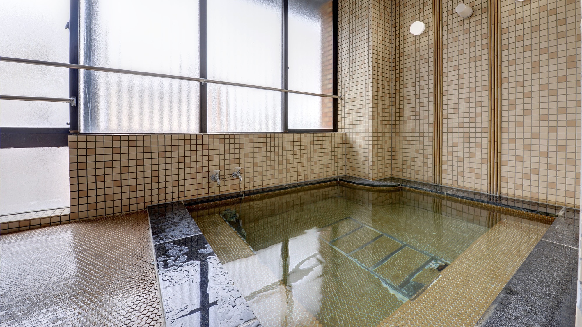 * [Large public bath/Hamagiku]
