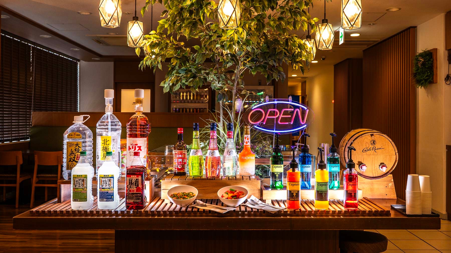 [Welcome Bar (free)] Business hours: 15:00-21:00 (*Service hours may change)