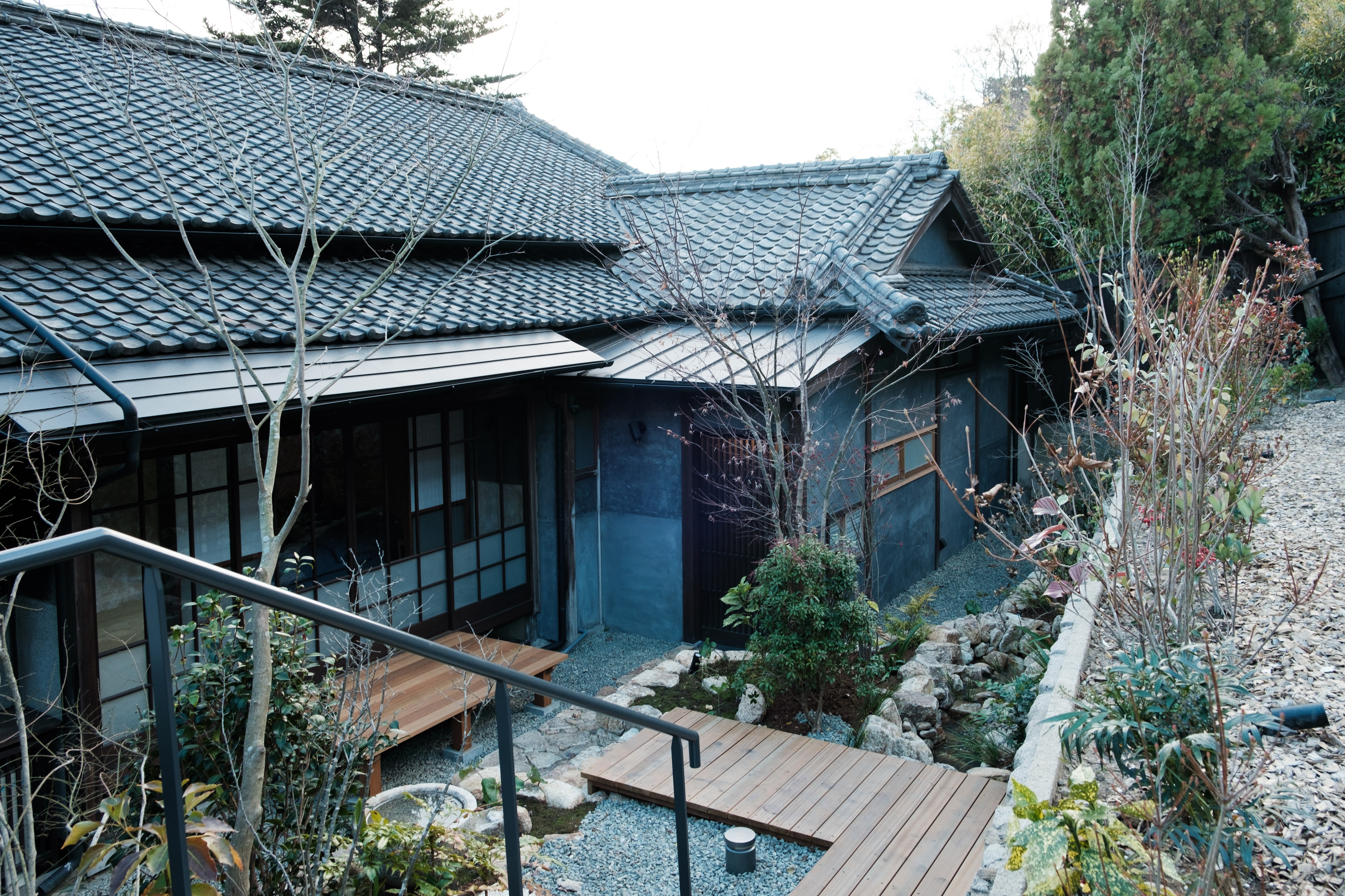 MOTOMACHI 302 세토 우치 테라스 상자 정원 / HAKONIWA 상자 정원