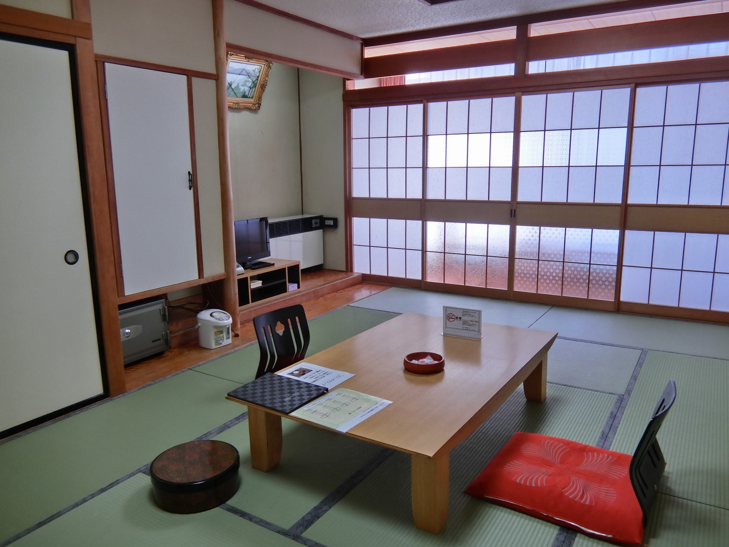 日式房間，12張榻榻米（附浴室和廁所）
