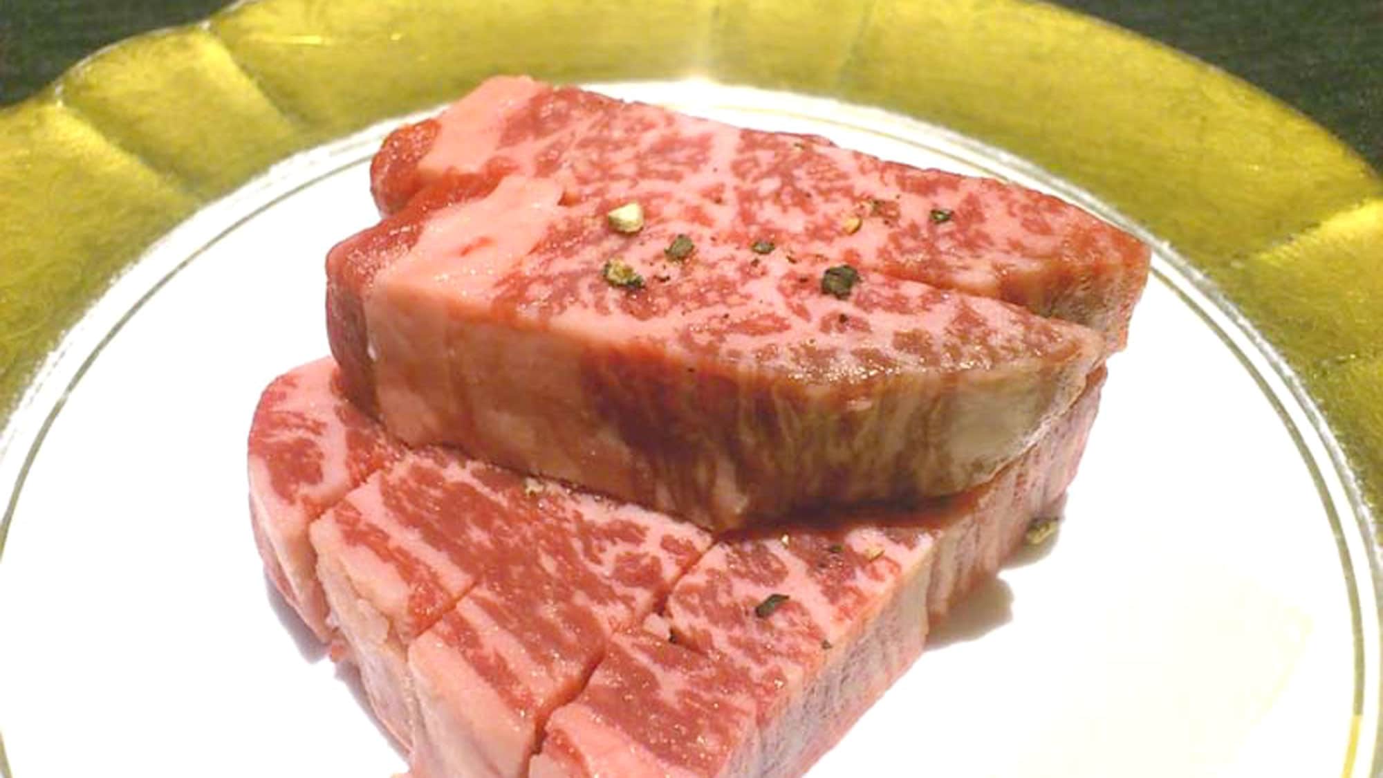 * In response to such needs as "I want to eat better meat", A5 rank beef is also available as an option.