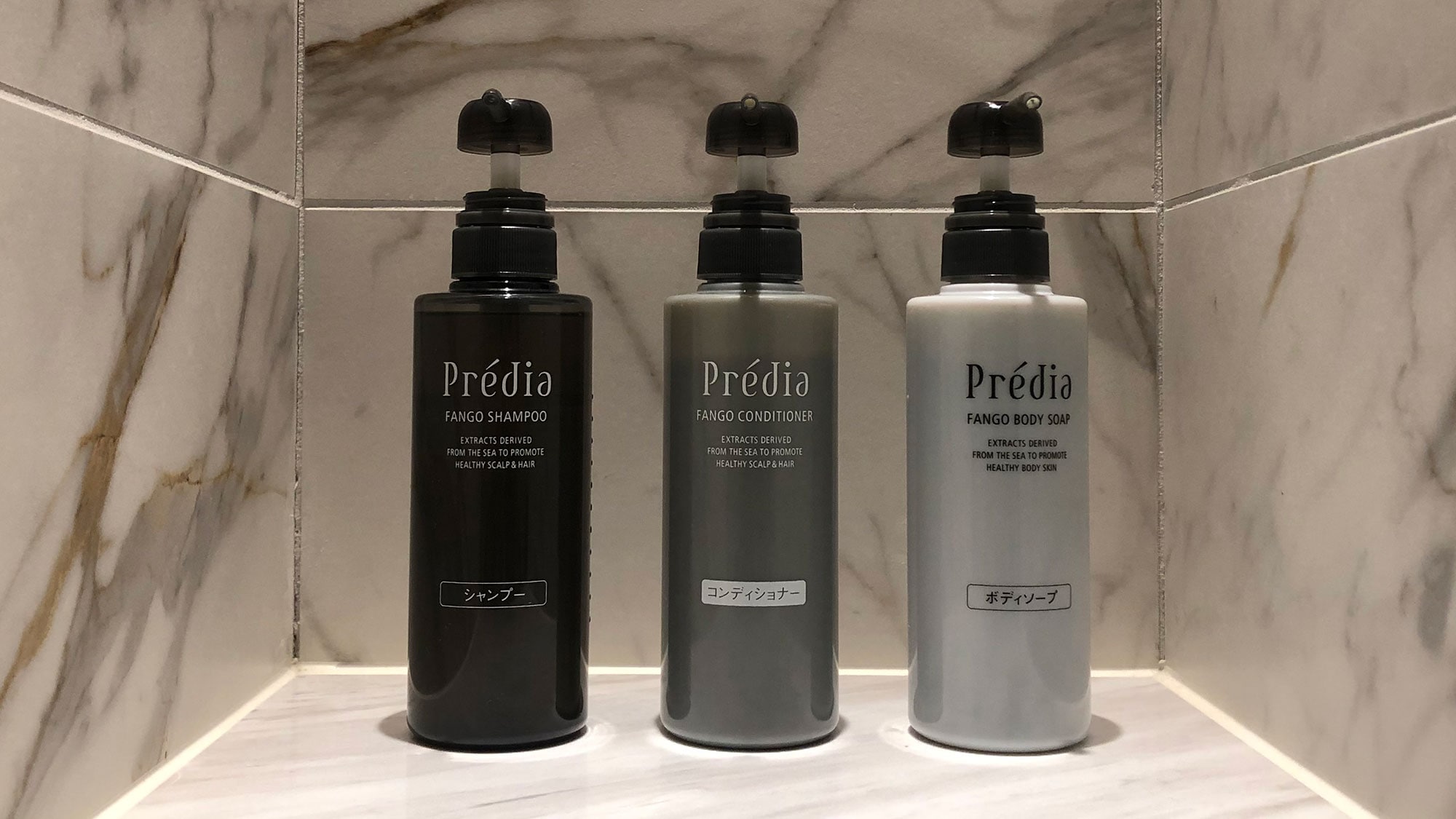 The guest room amenities include KOSE's "Predia" FANGO series.