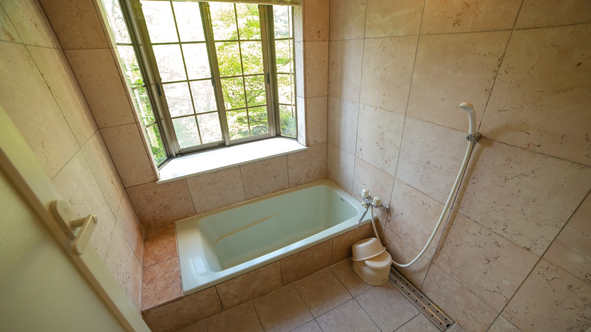 [Annex Twin (1F) Bathroom]
