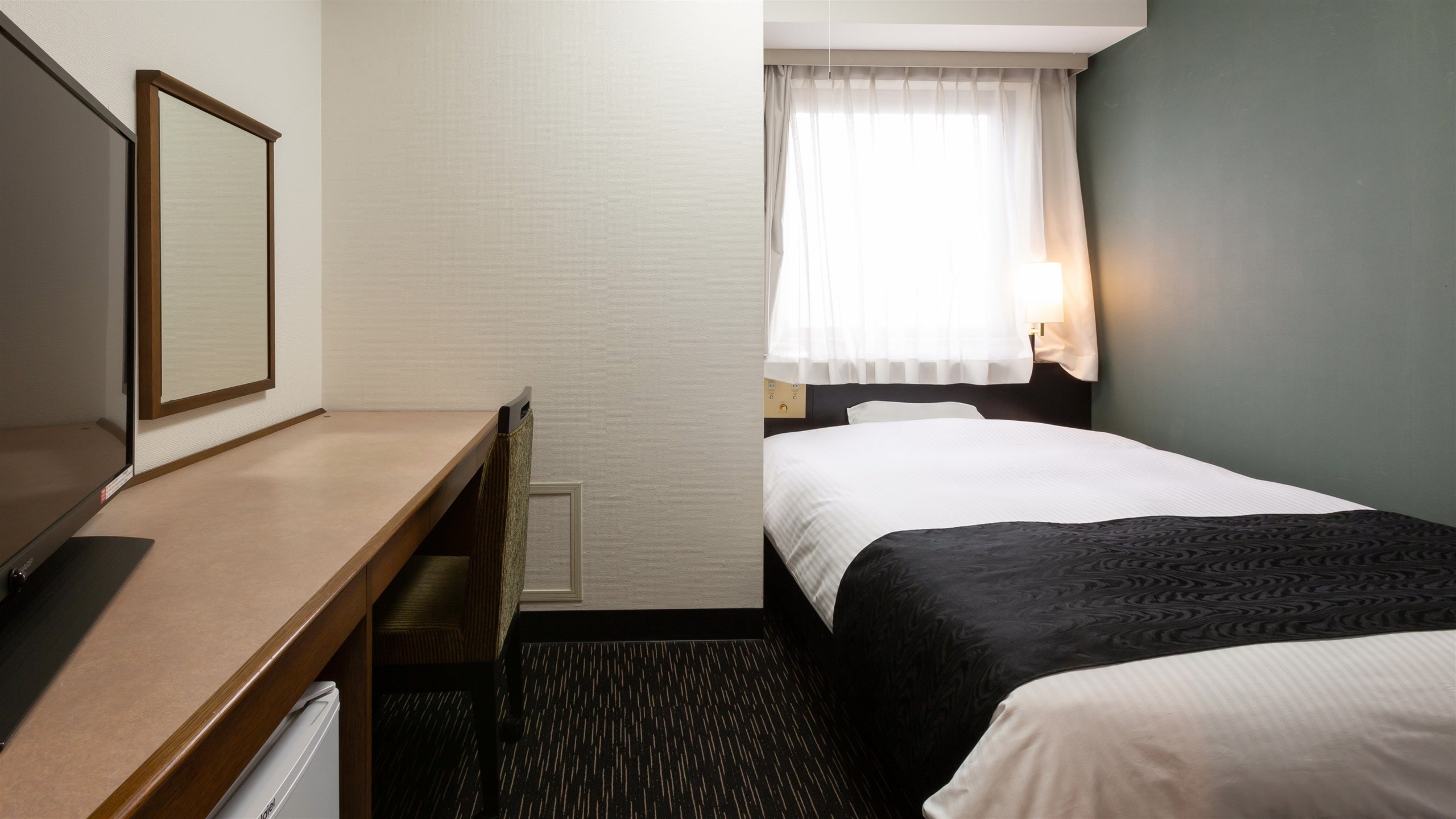 Single bed width 120~140cm