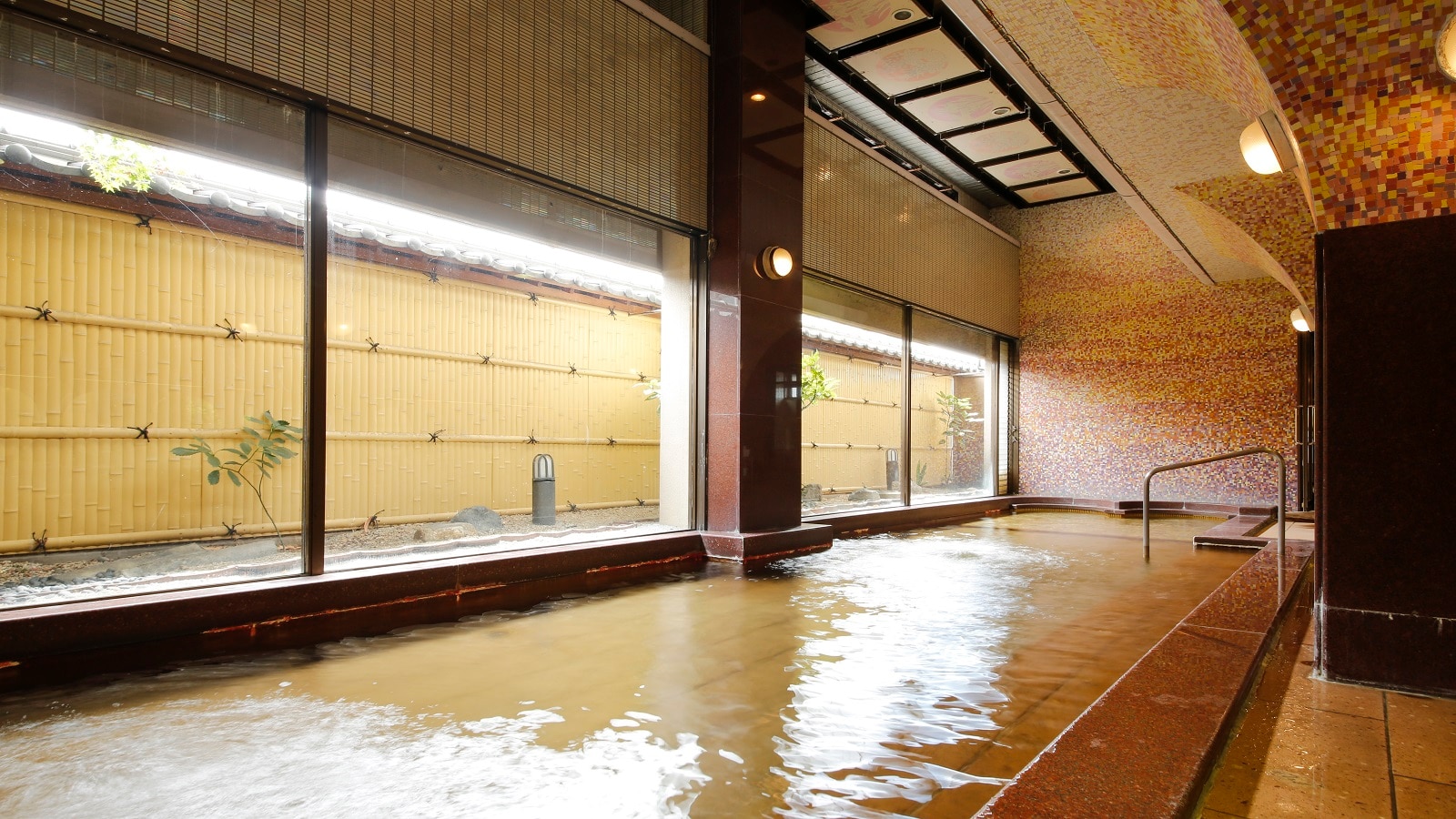 Large communal bath Shobu no Yu