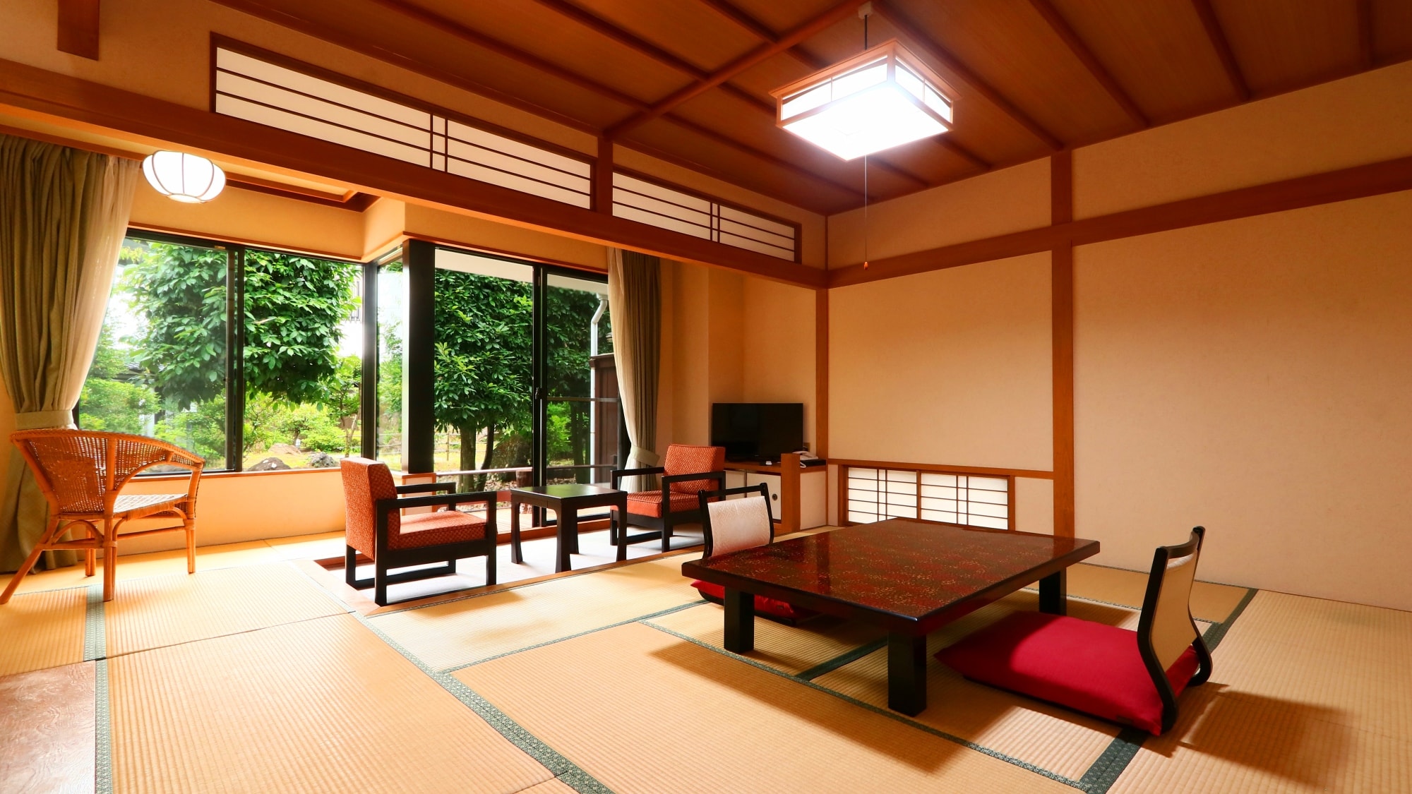 ◇Shigaraki ware ceramic open-air bath included ◇Japanese-style room + spacious veranda