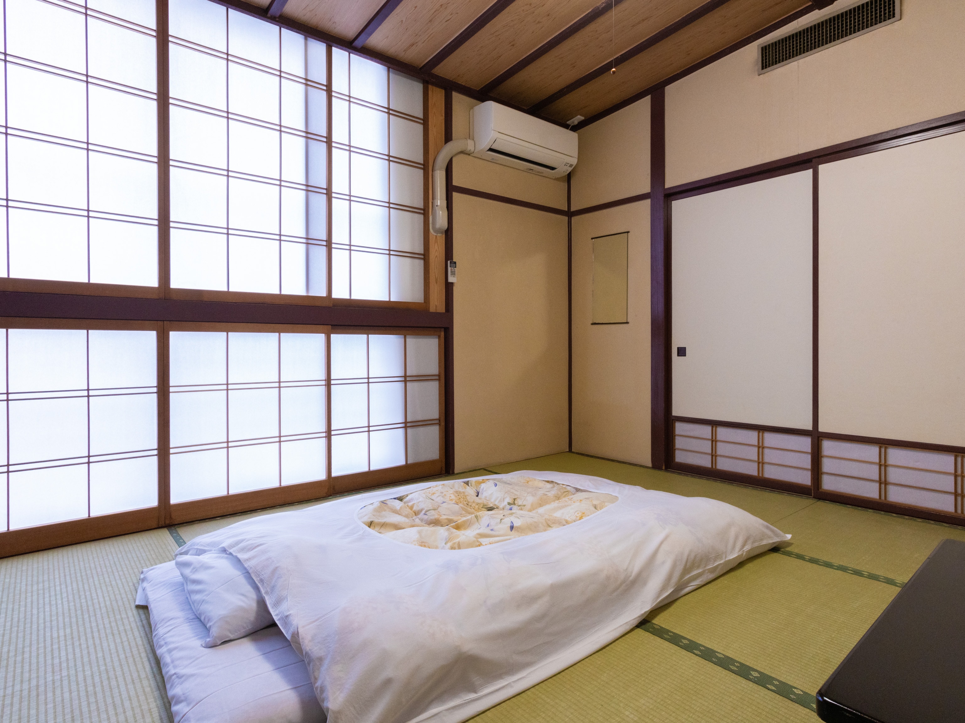 Japanese-style triple room