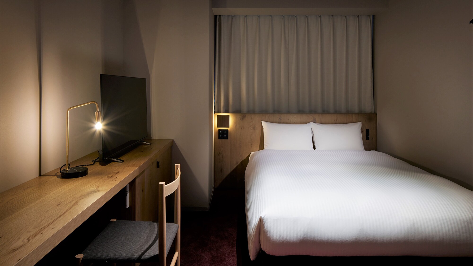 Moderate double [Bed width 150cm]