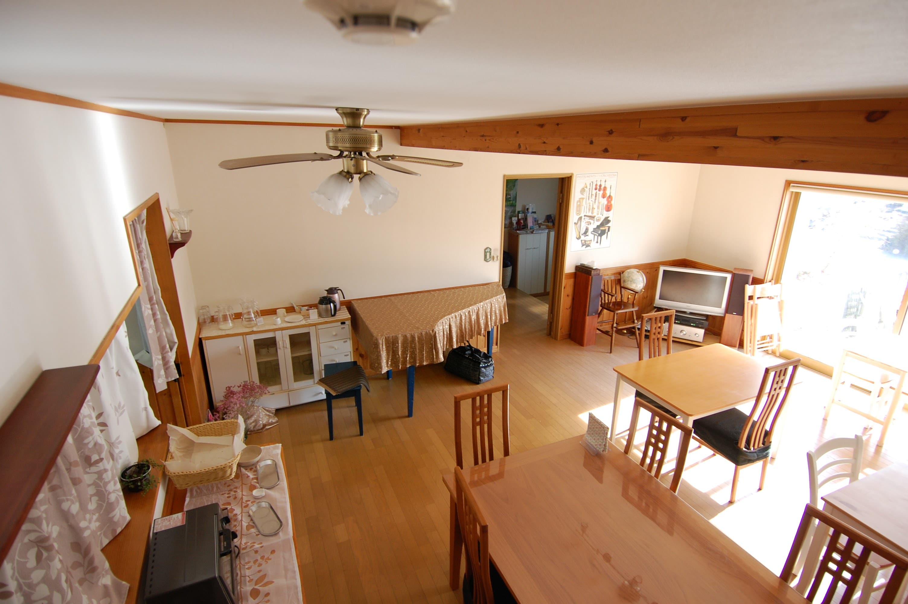 Morning mini concerts are available upon request.