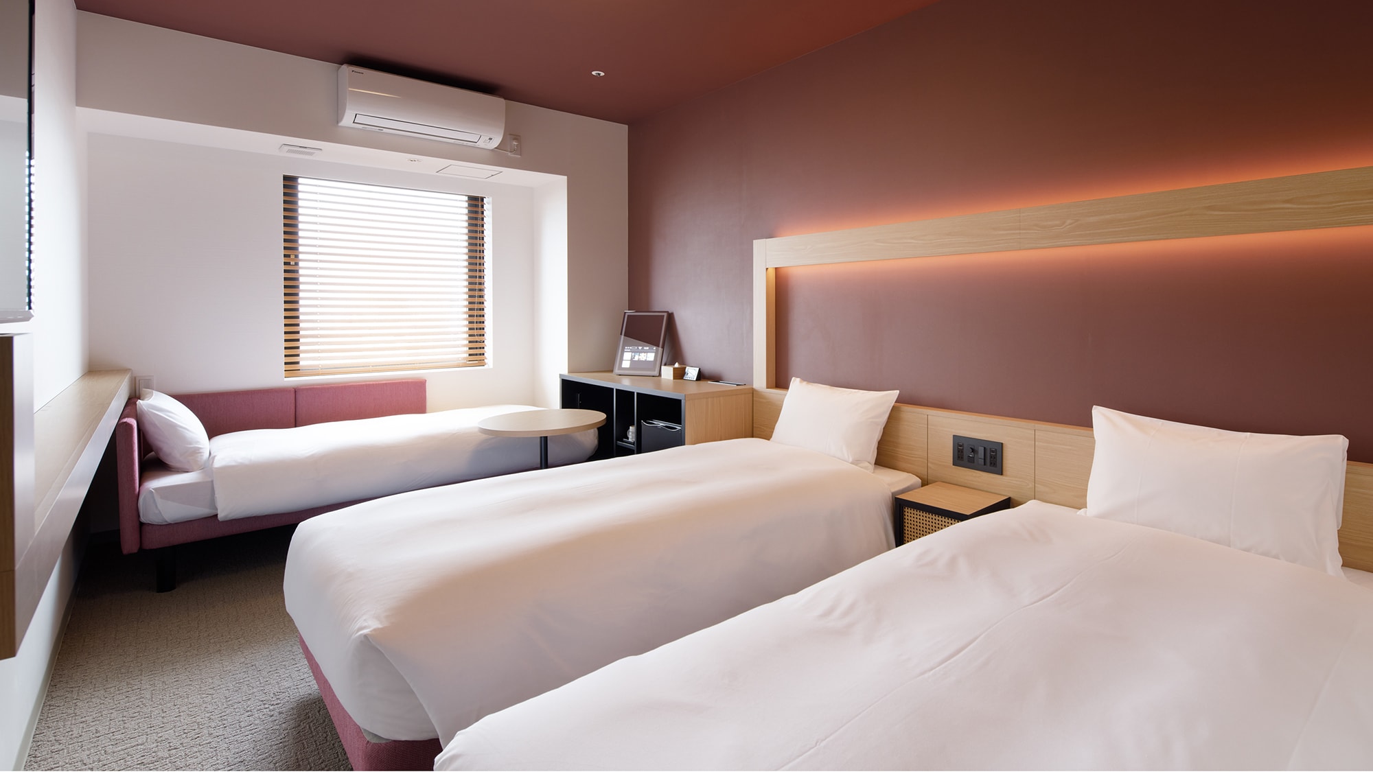 ห้องมาตรฐานเตียงแฝด [เตียงกว้าง 100 ซม. เตียงโซฟา 100 ซม.]