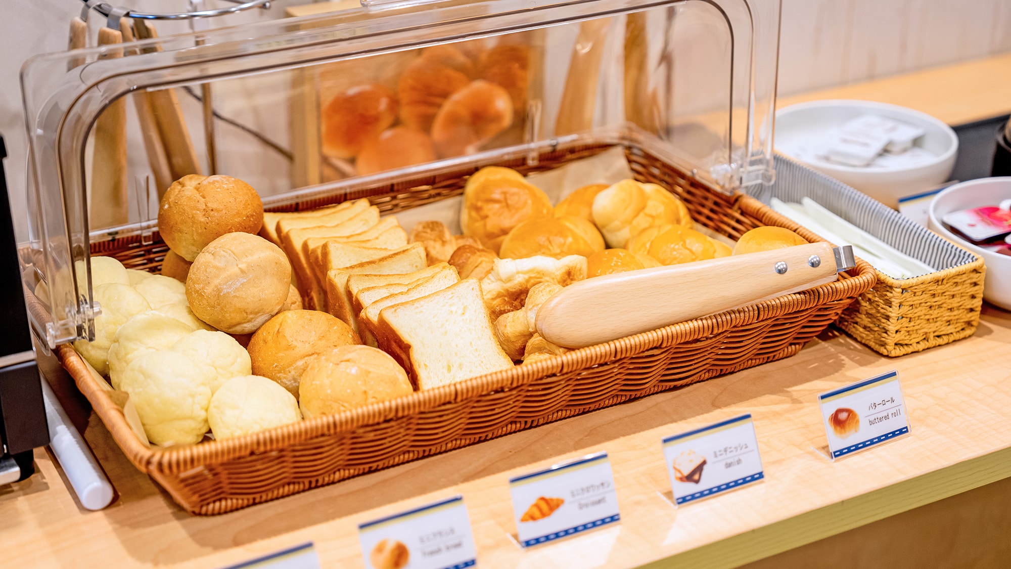 Light breakfast image