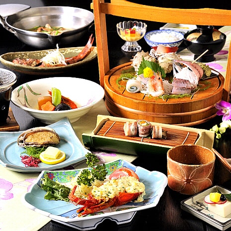 Example of full dinner menu: "Plan with abalone and red snapper"
