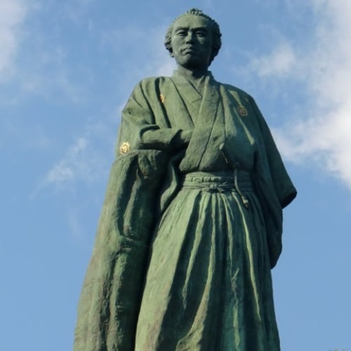 [Nearby sightseeing] The Sakamoto Ryoma Statue (Katsurahama) is about 30 minutes by car from the hotel.