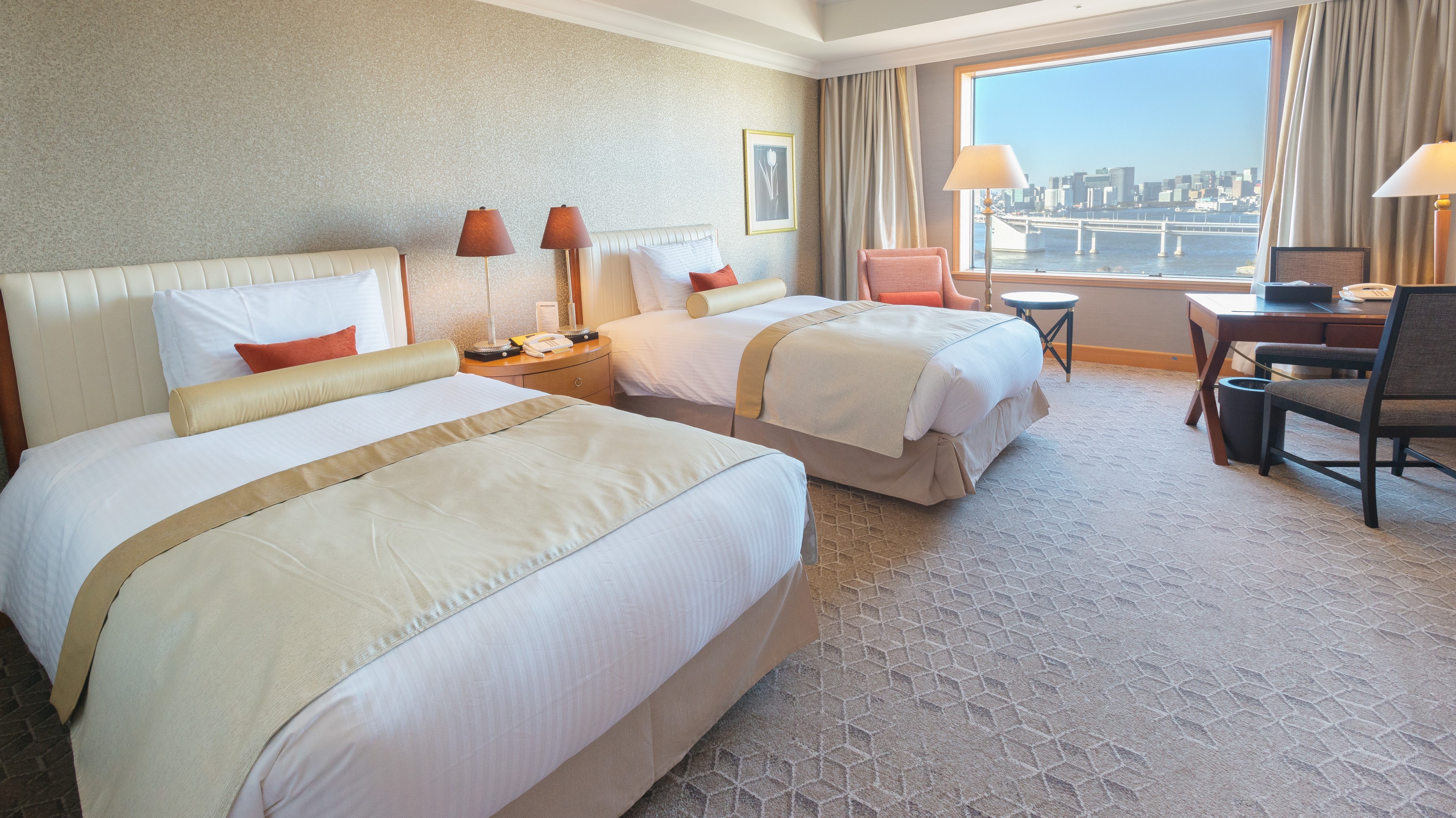 [Special floor] 27th and 28th floor Rainbow Bridge side luxury room twin