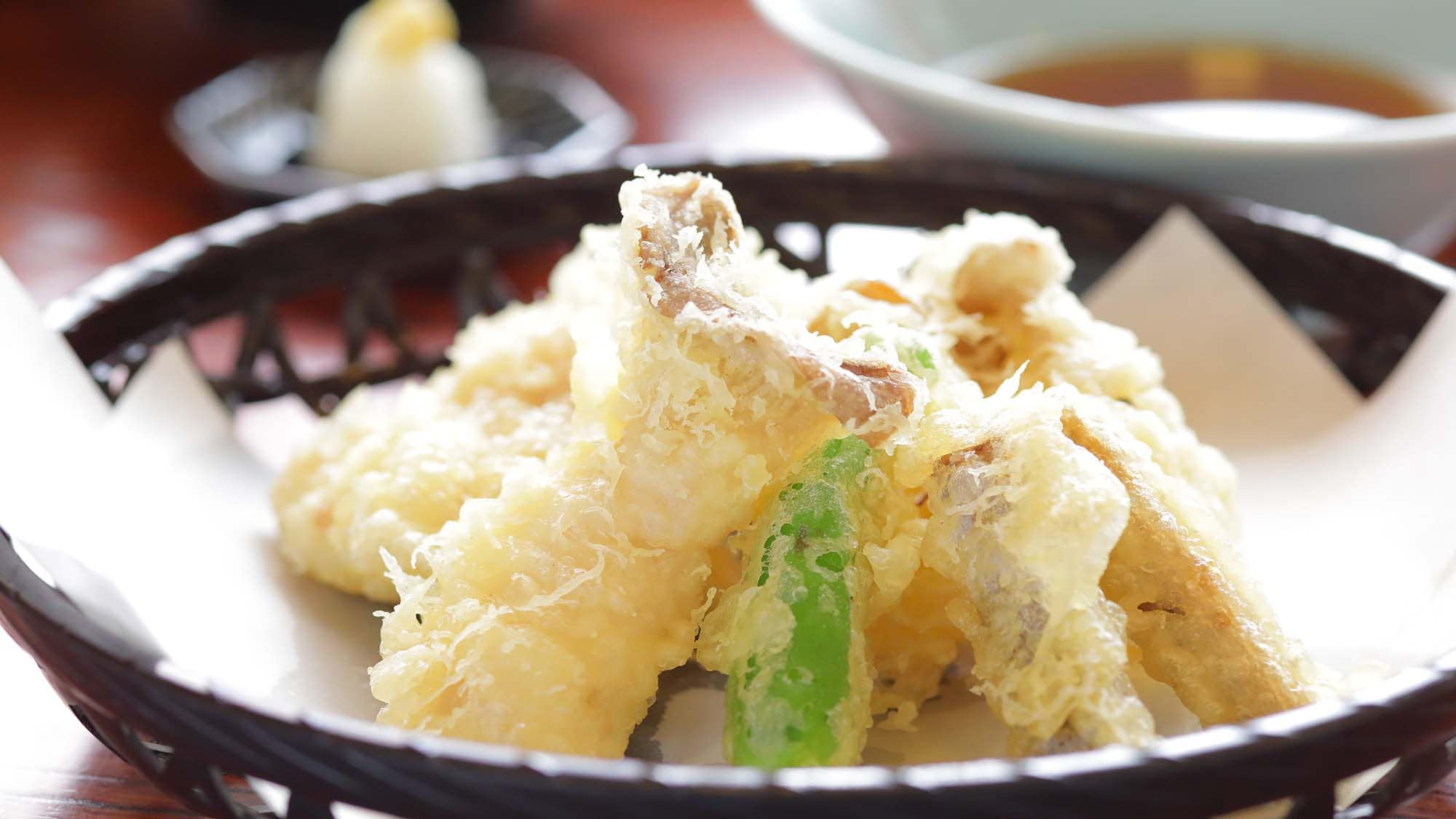 Suruga Kaiseki [Mountain delicacies] Seasonal dish example