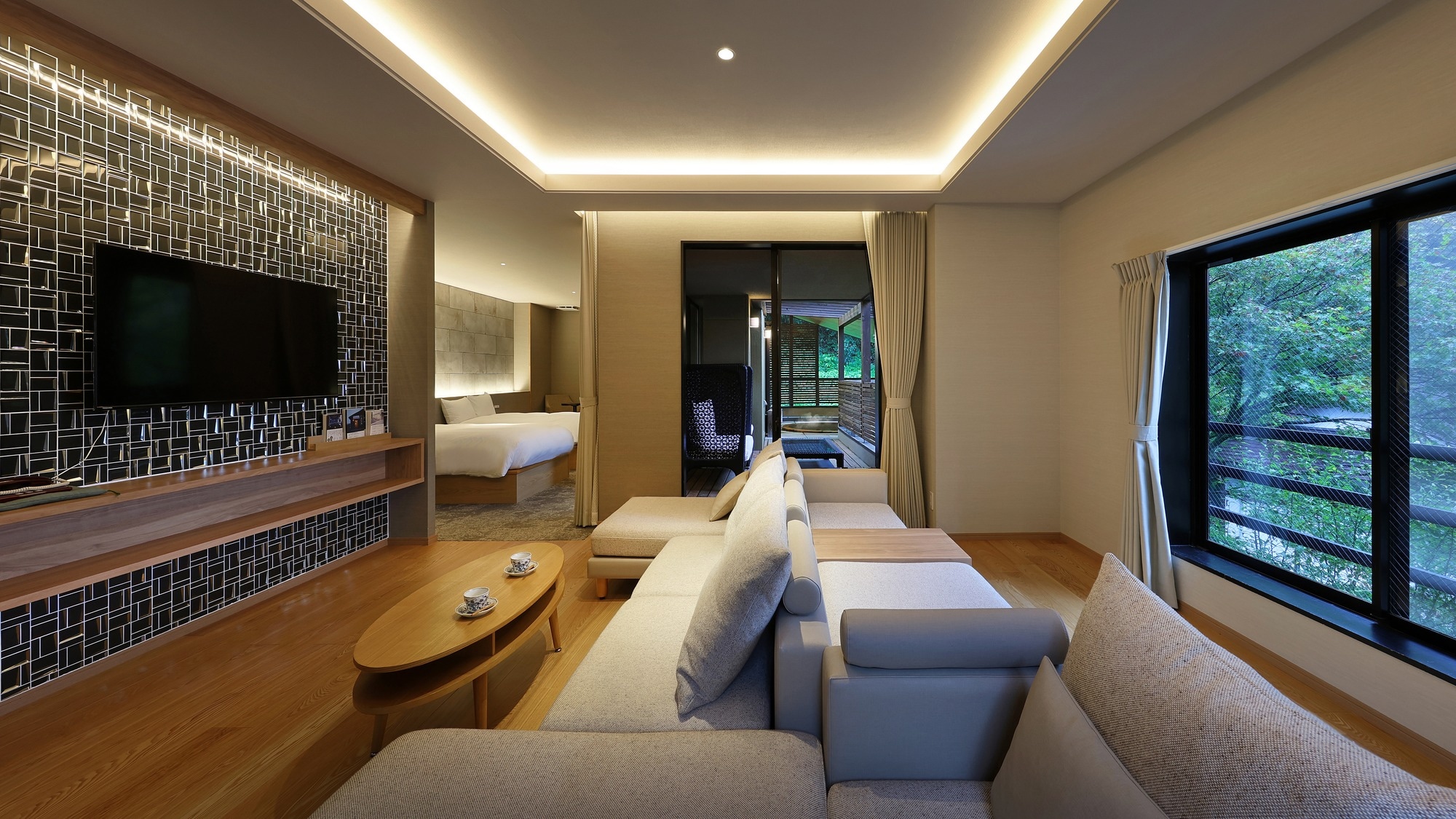 [Ten] Western-style room with cypress open-air bath (Bettei Mizukian)