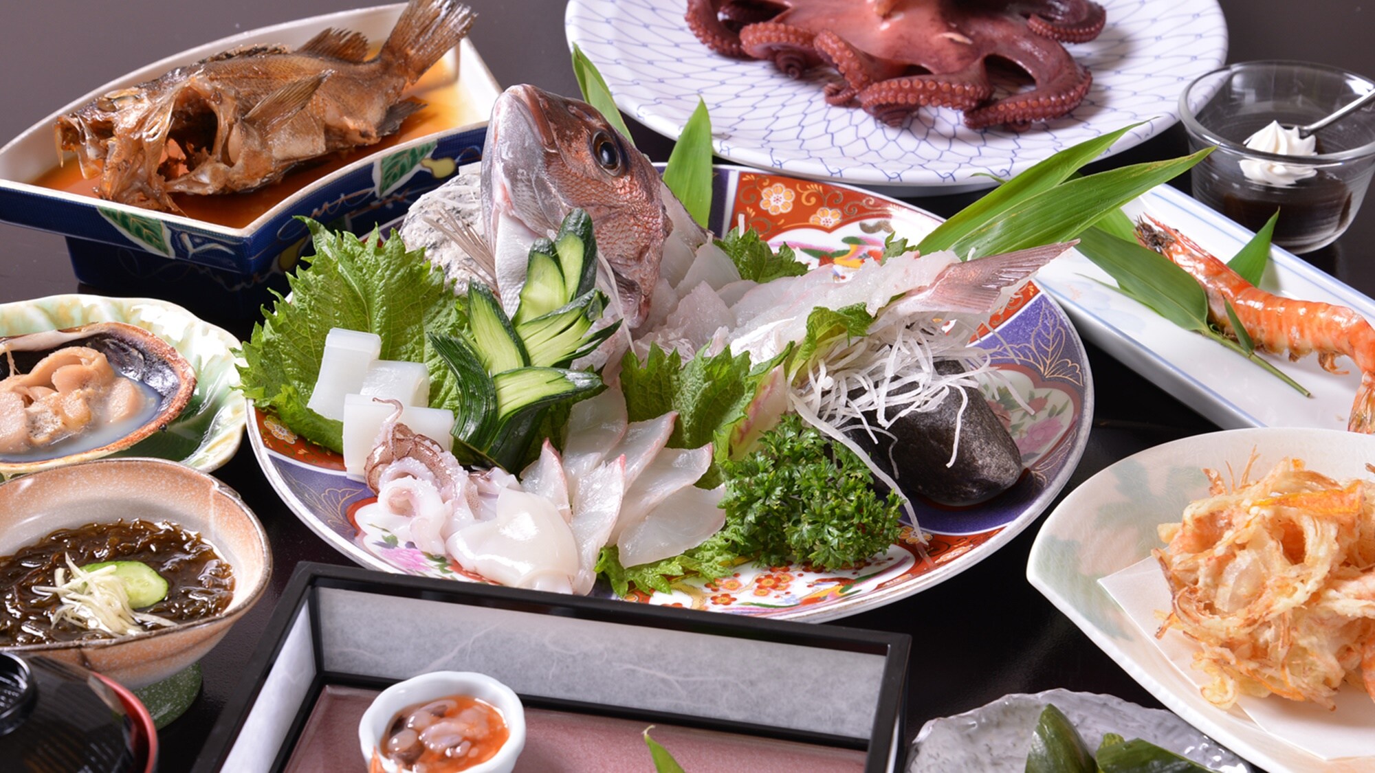 *Dinner example (standard): Enjoy the fresh seafood caught in Himakajima Island.