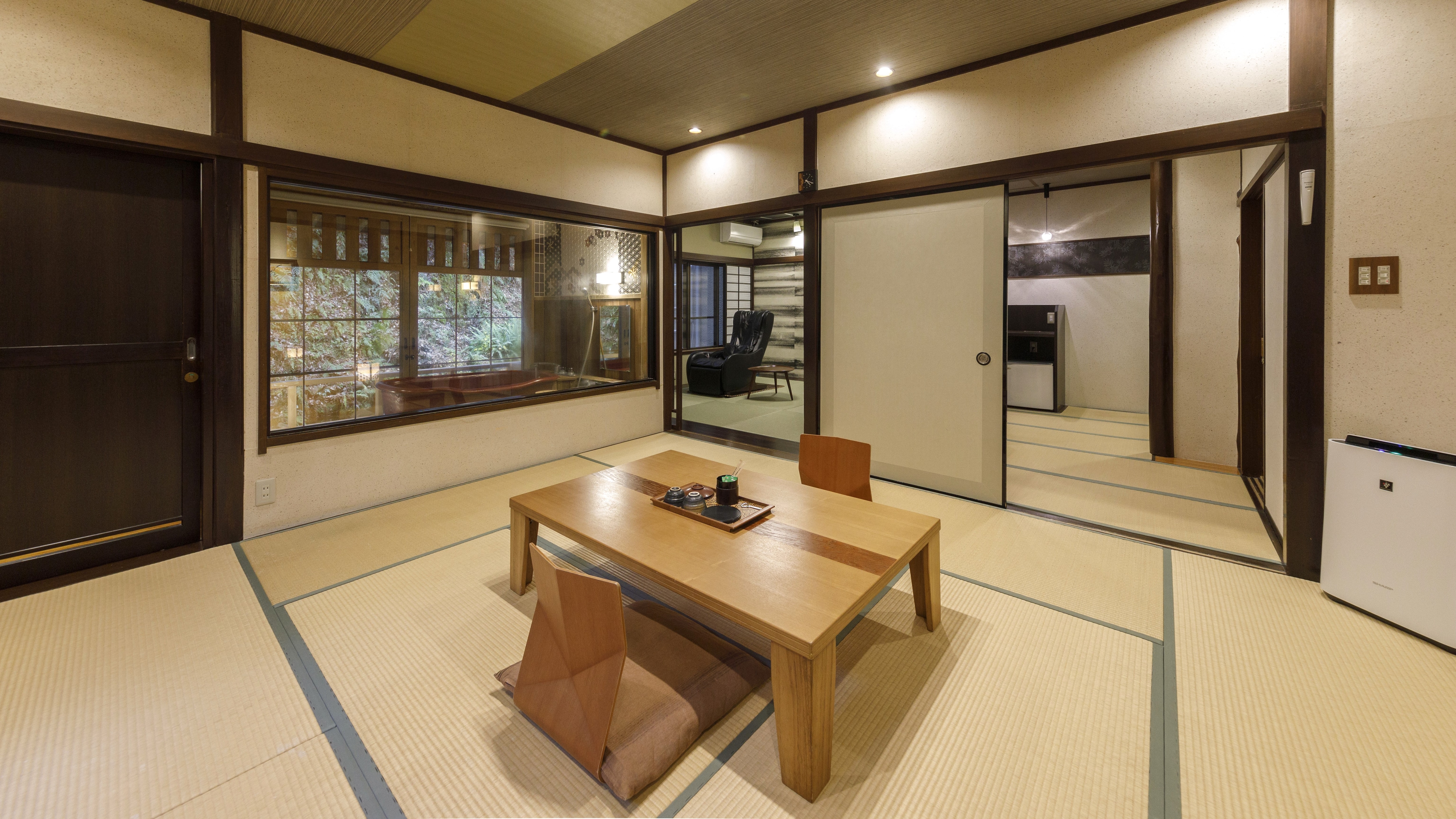 First floor: Open-air special room