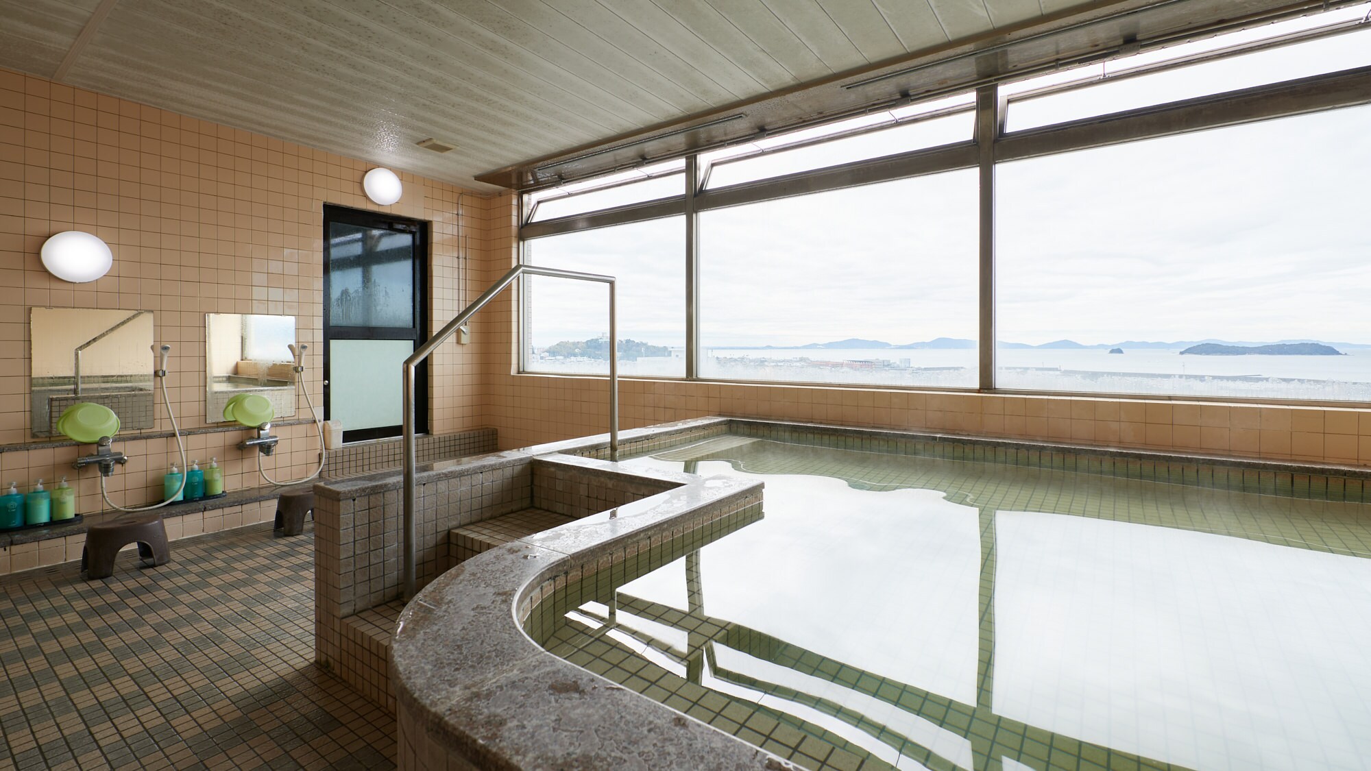 Large public bath for men