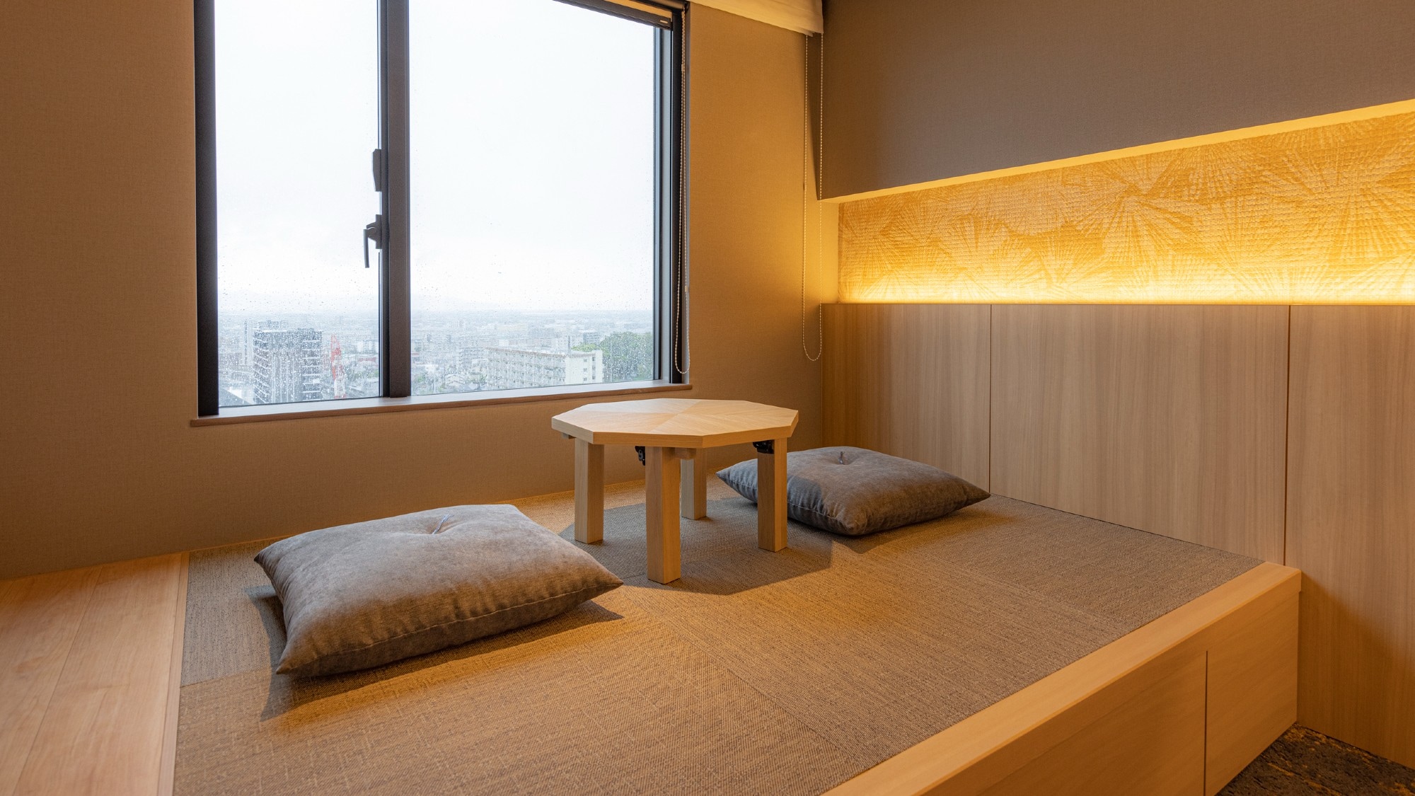 [Deluxe twin sum -NAGOMI-] Take a break at the small rise.