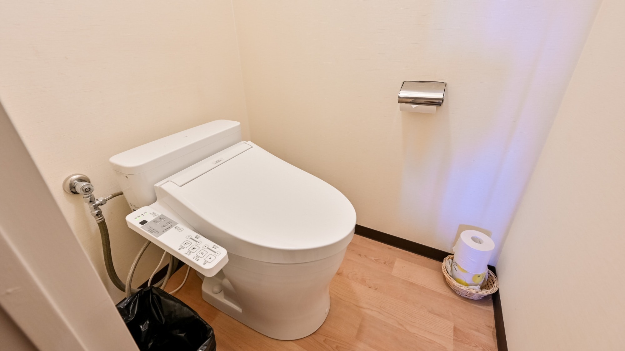 Standard room/restroom