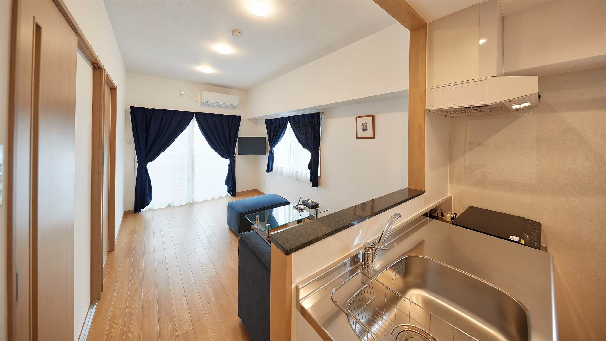 ห้องครัวสี่ห้อง (ตัวอย่าง)