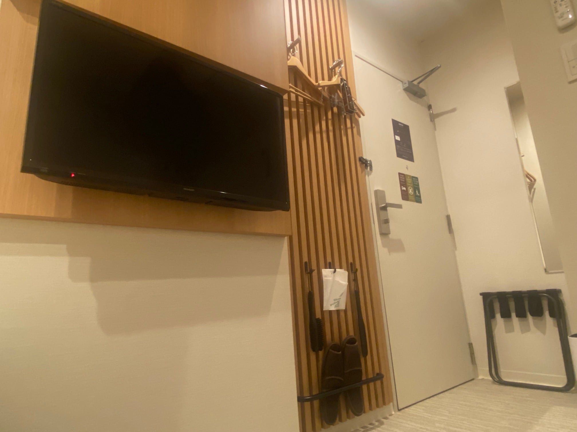 Twin room No. 6