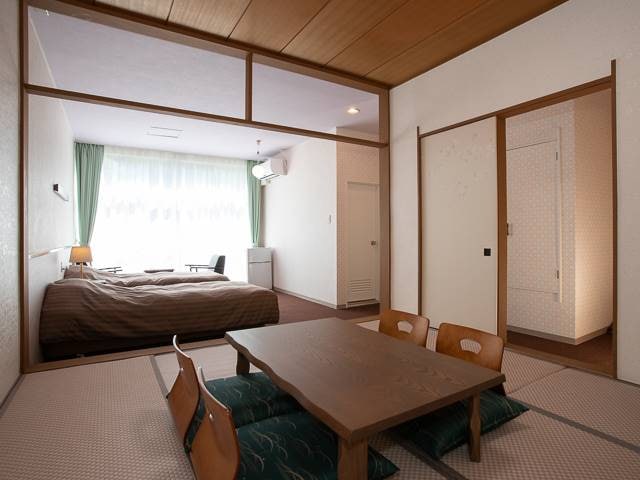 Kamar Jepang-Barat (6 tikar tatami + twin)