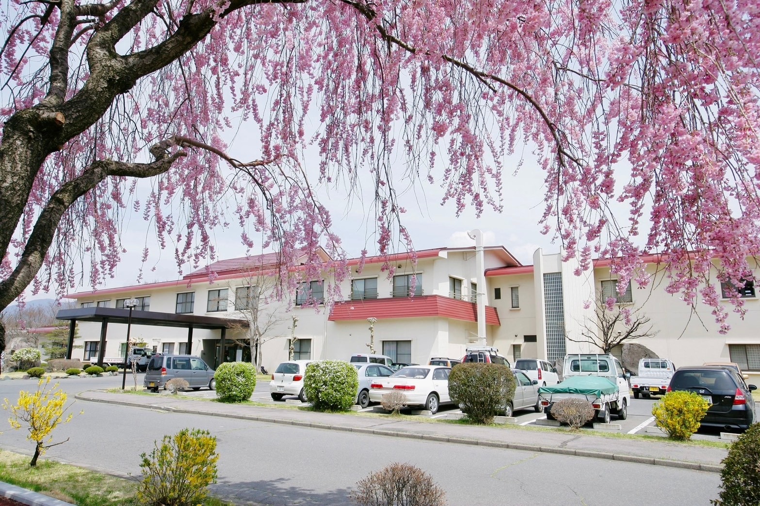 [Exterior] Enjoy the leisurely flow of time.